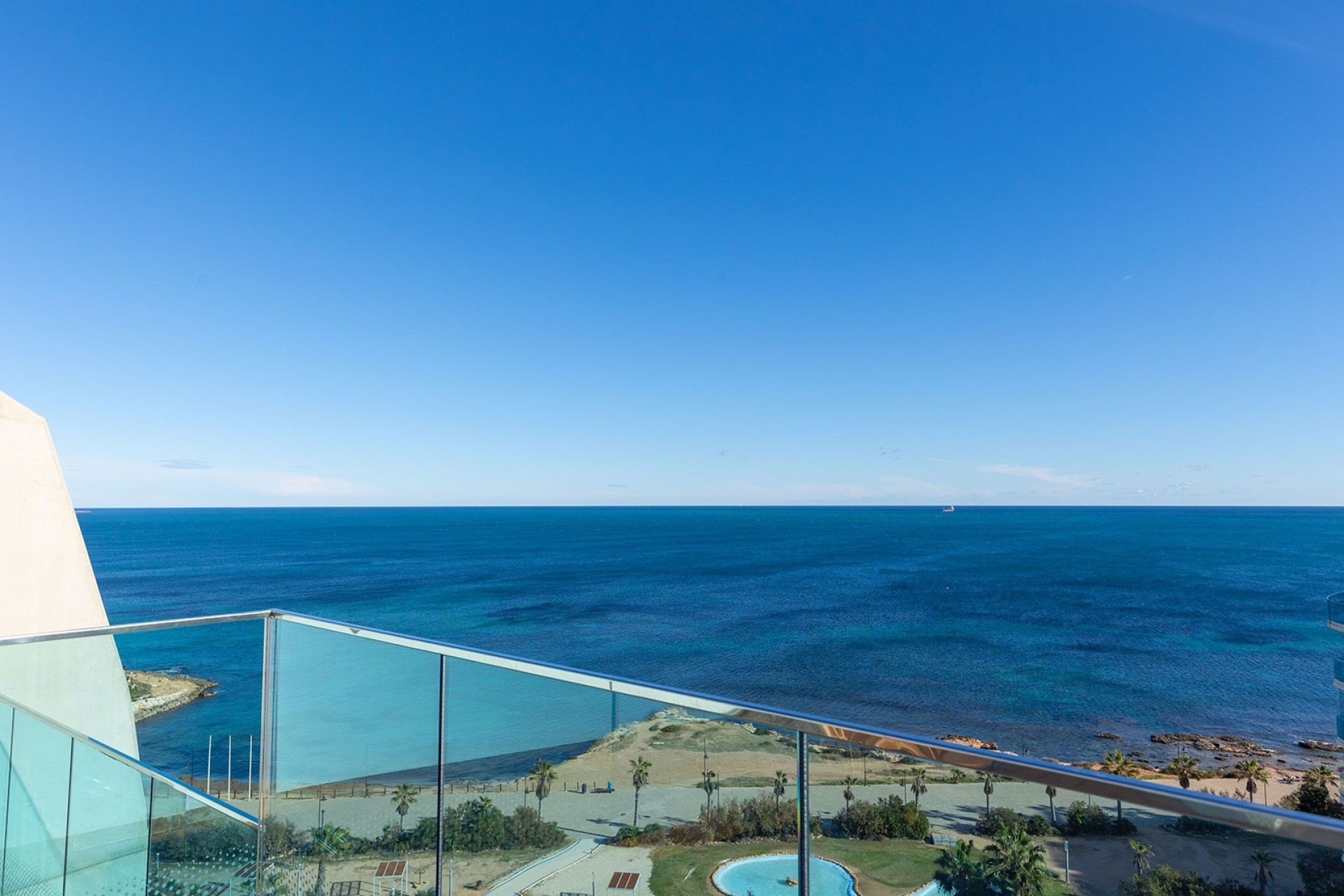Resale - Wohnung / Apartment -
Torrevieja - Punta Prima