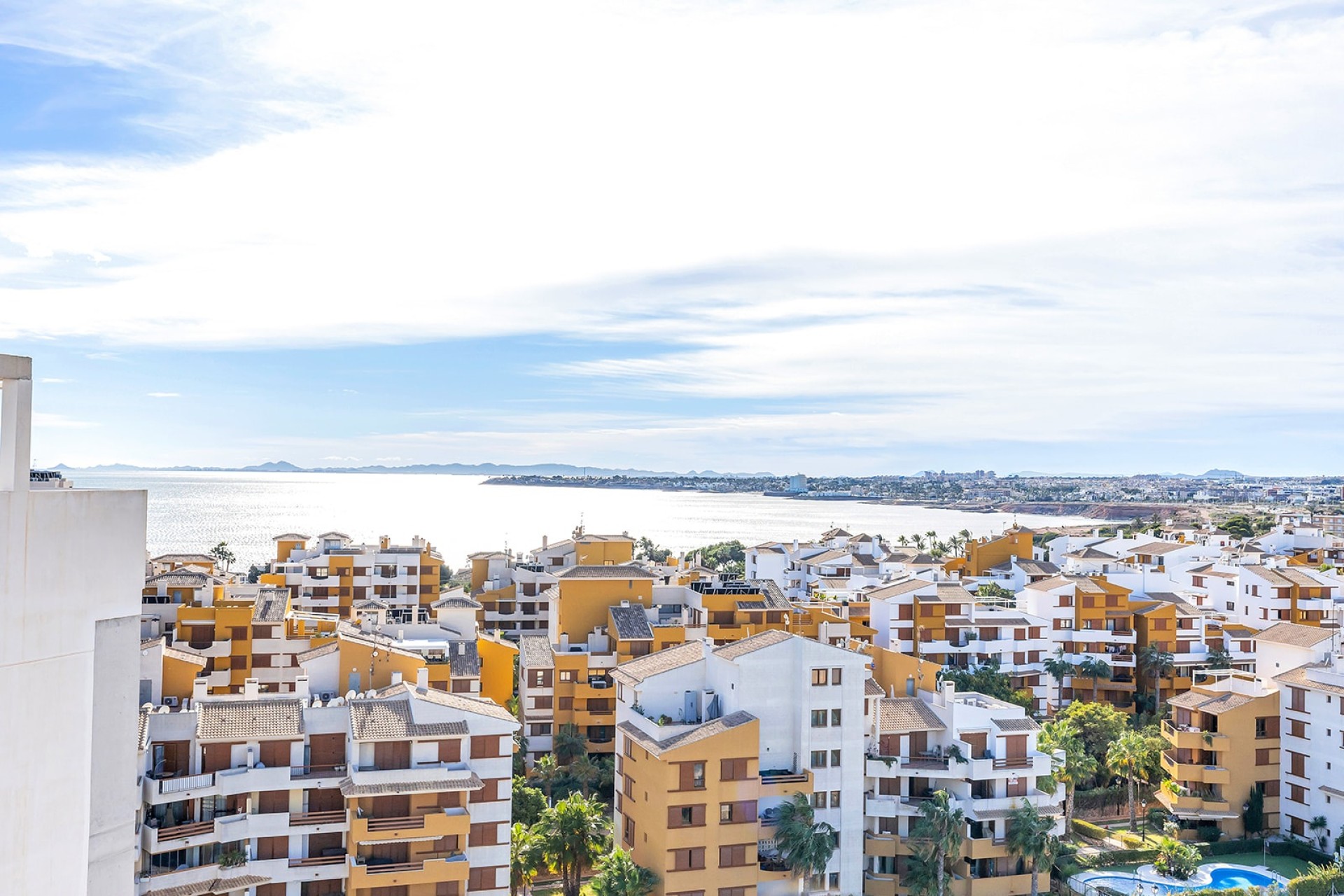Resale - Wohnung / Apartment -
Torrevieja - Punta Prima