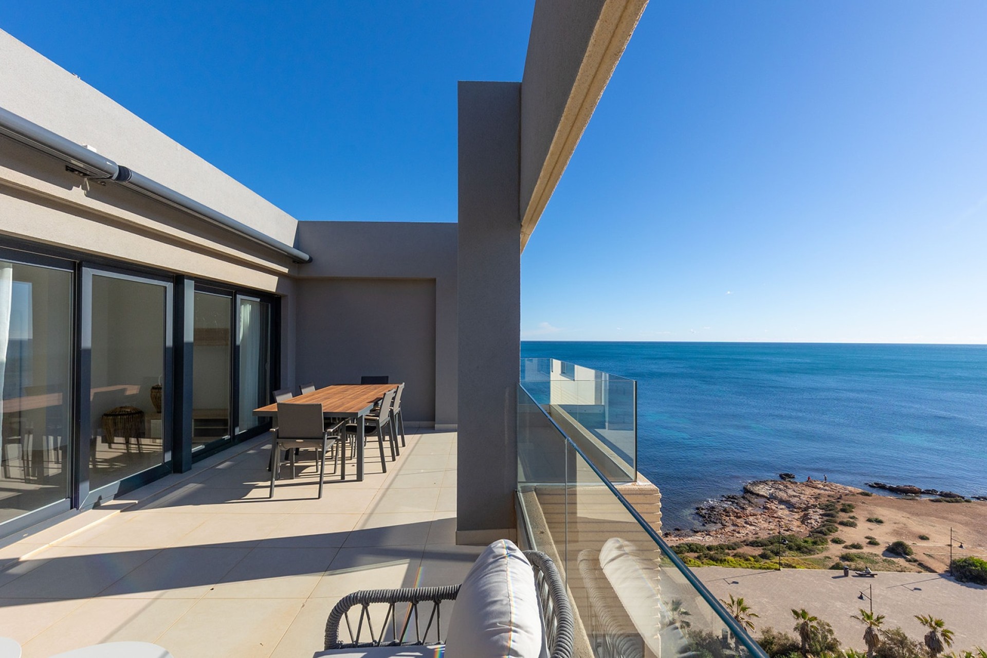 Resale - Wohnung / Apartment -
Torrevieja - Punta Prima