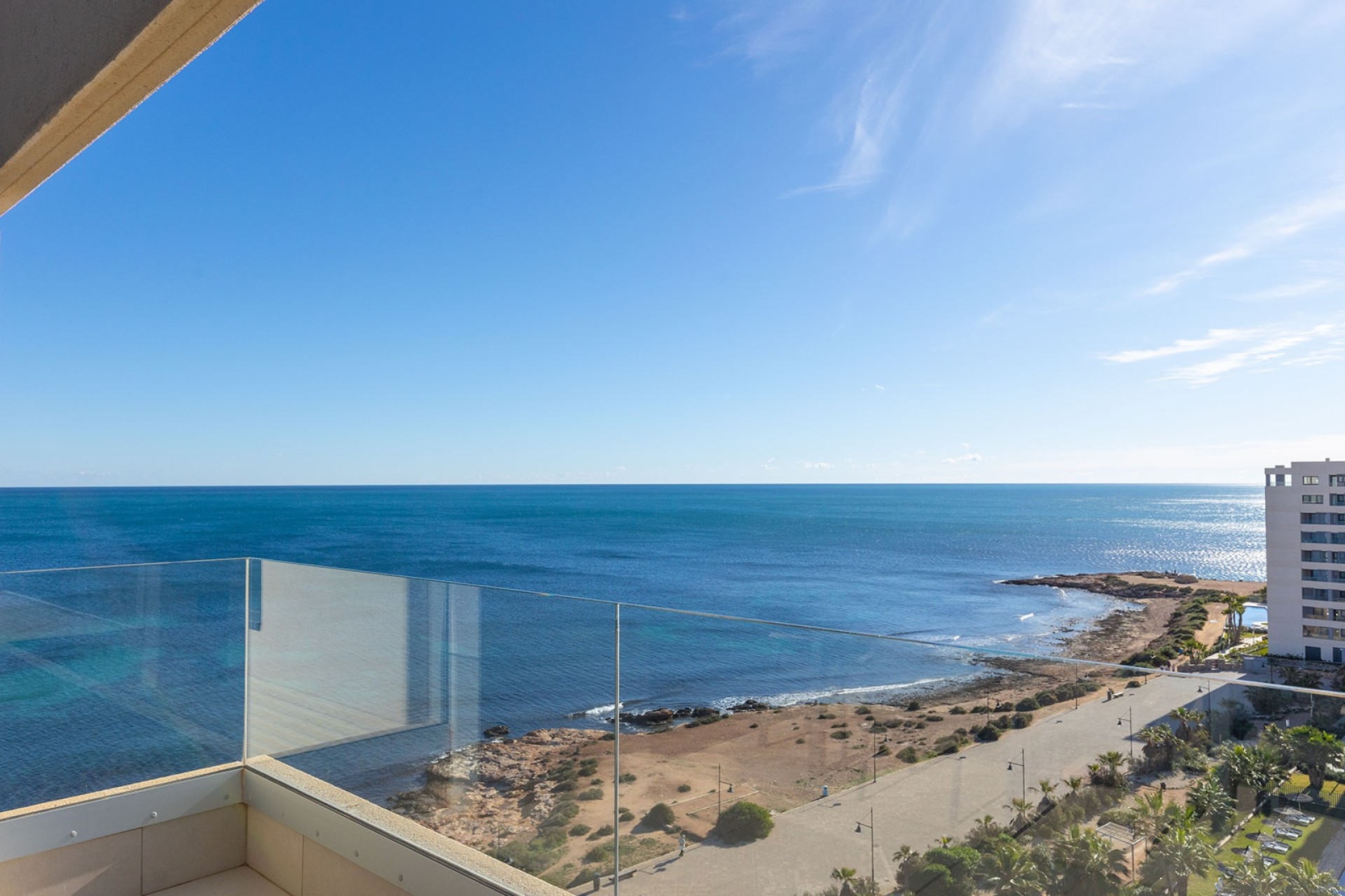 Resale - Wohnung / Apartment -
Torrevieja - Punta Prima