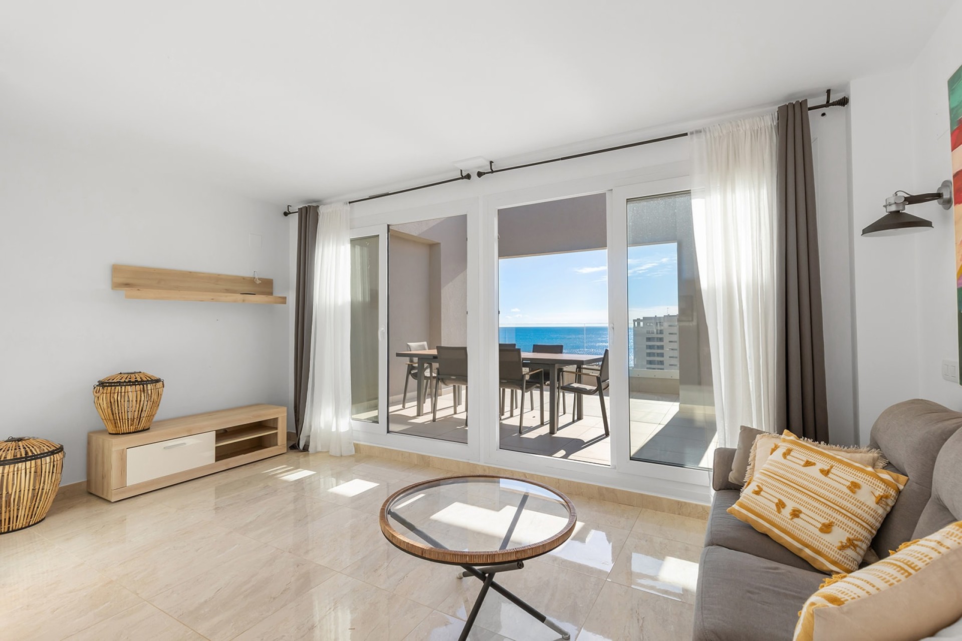Resale - Wohnung / Apartment -
Torrevieja - Punta Prima