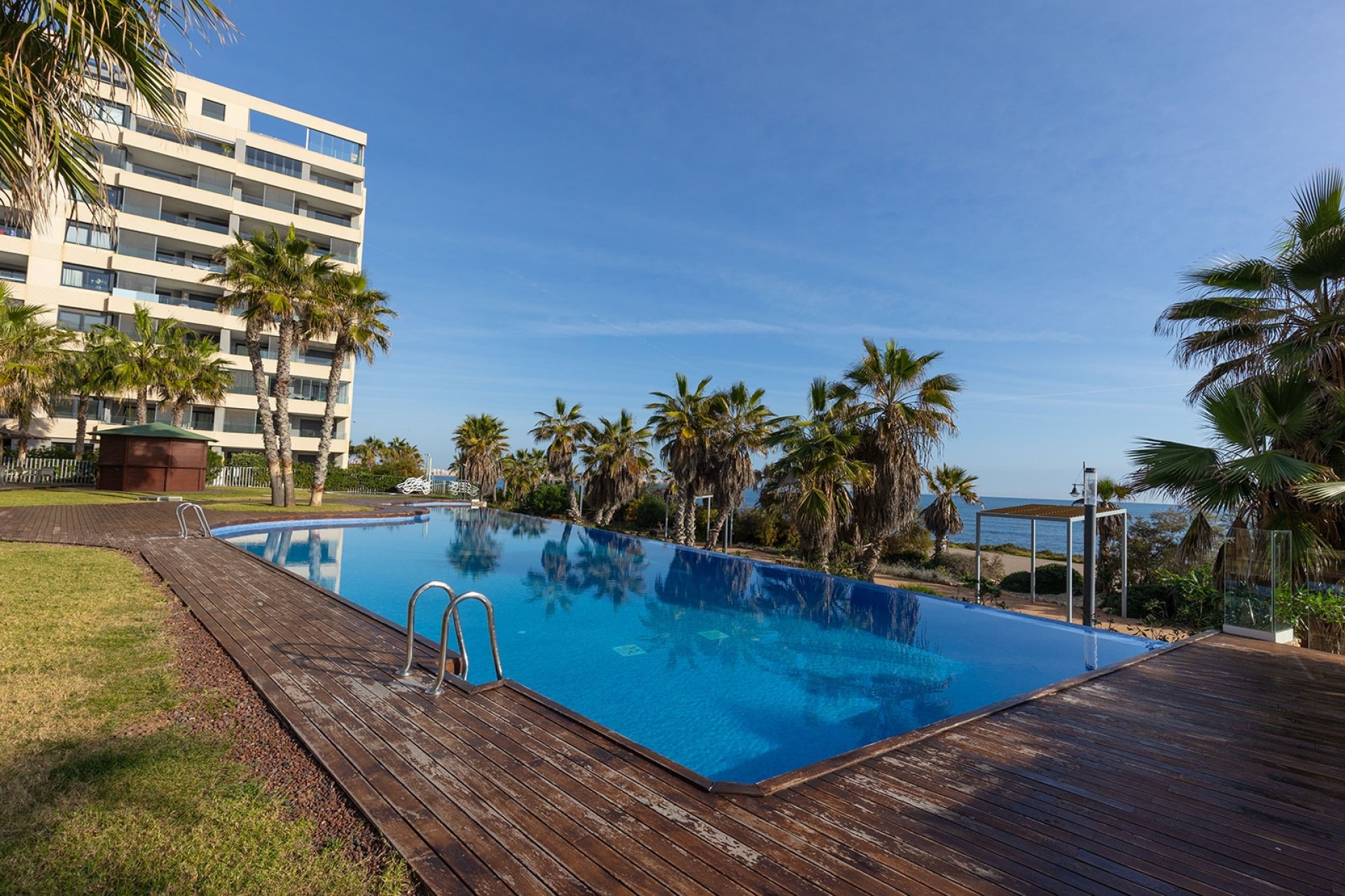 Resale - Wohnung / Apartment -
Torrevieja - Punta Prima