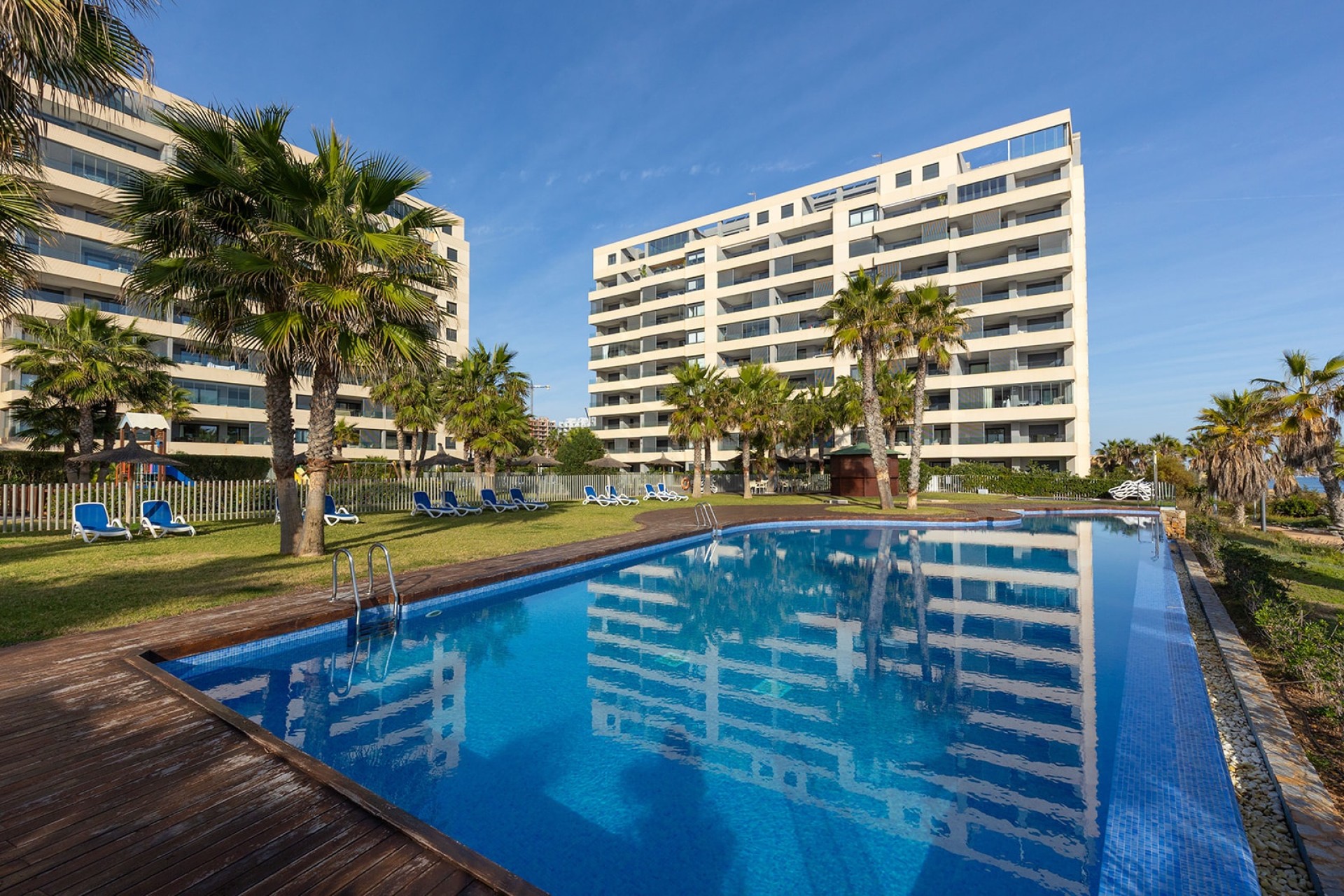 Resale - Wohnung / Apartment -
Torrevieja - Punta Prima
