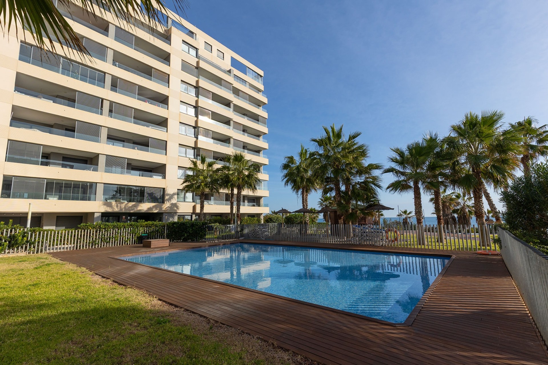 Resale - Wohnung / Apartment -
Torrevieja - Punta Prima