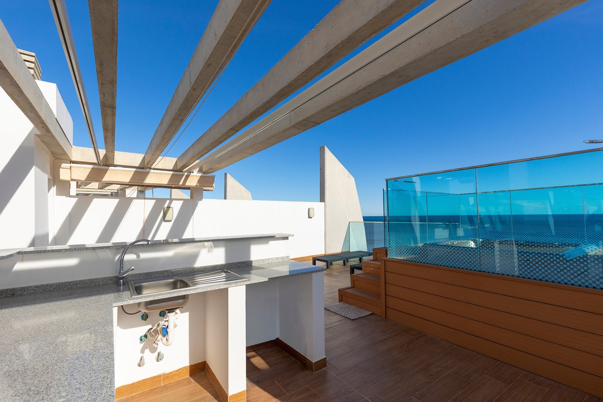 Resale - Wohnung / Apartment -
Torrevieja - Punta Prima