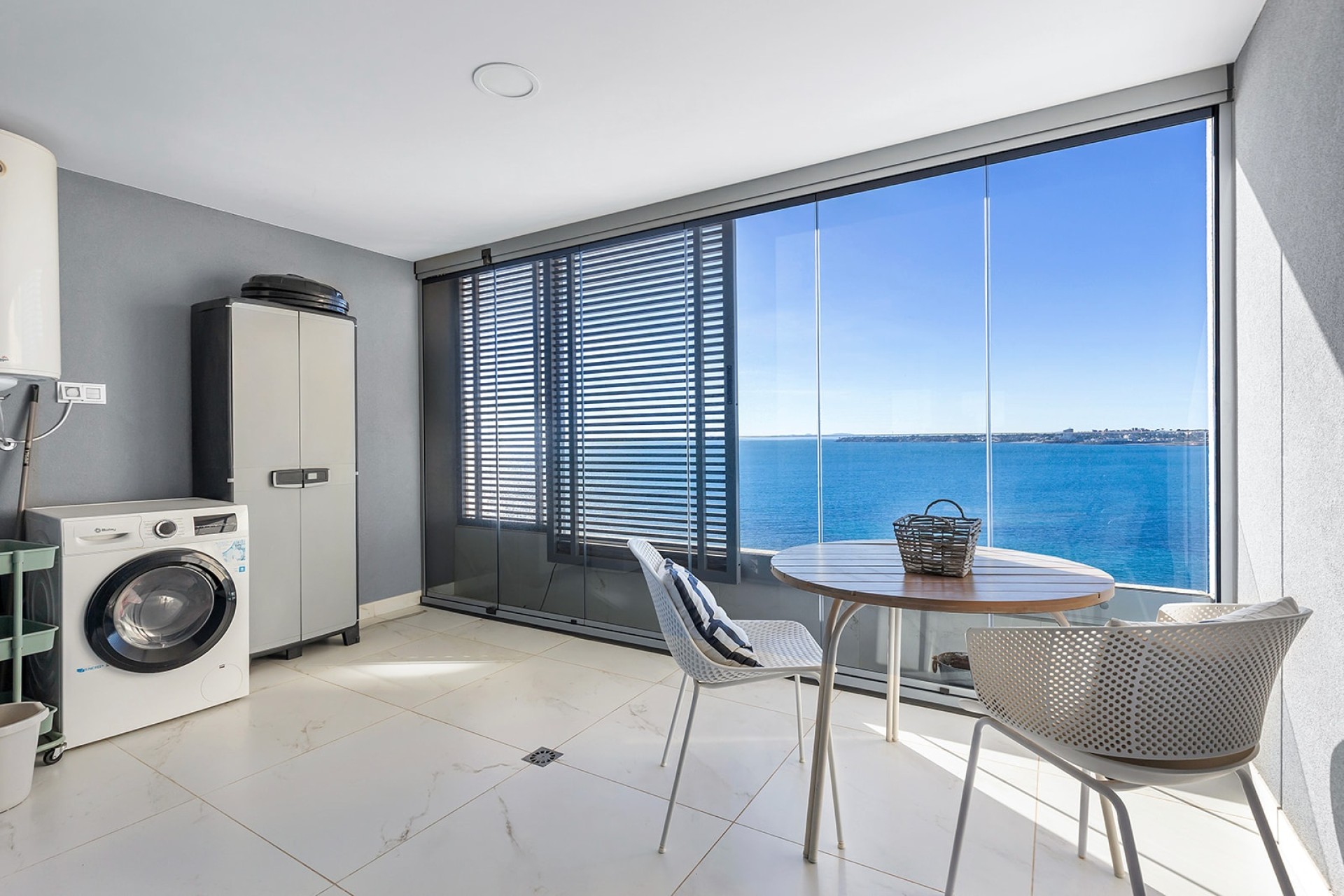 Resale - Wohnung / Apartment -
Torrevieja - Punta Prima