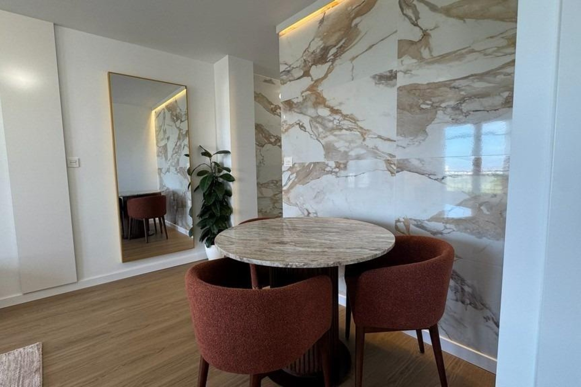 Resale - Wohnung / Apartment -
Torrevieja - Punta Prima