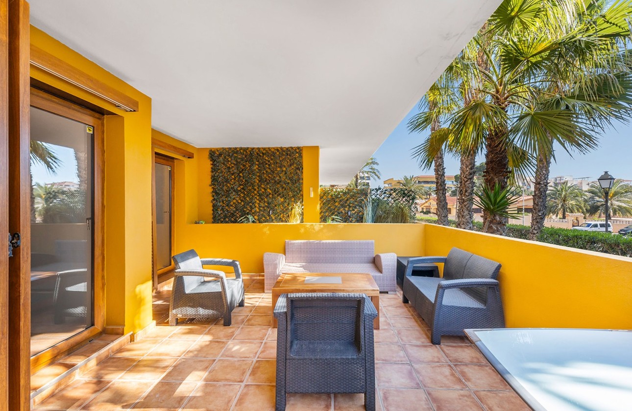 Resale - Wohnung / Apartment -
Torrevieja - Punta Prima