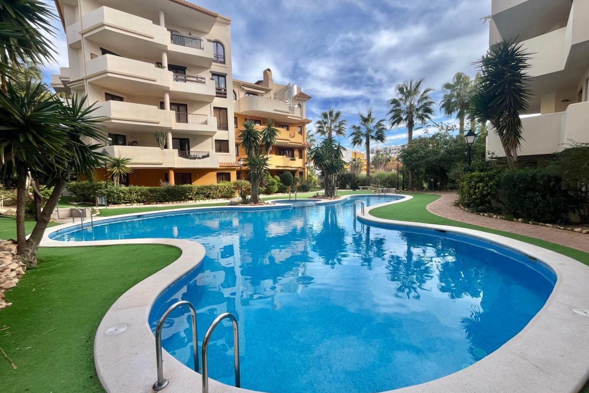 Resale - Wohnung / Apartment -
Torrevieja - Punta Prima
