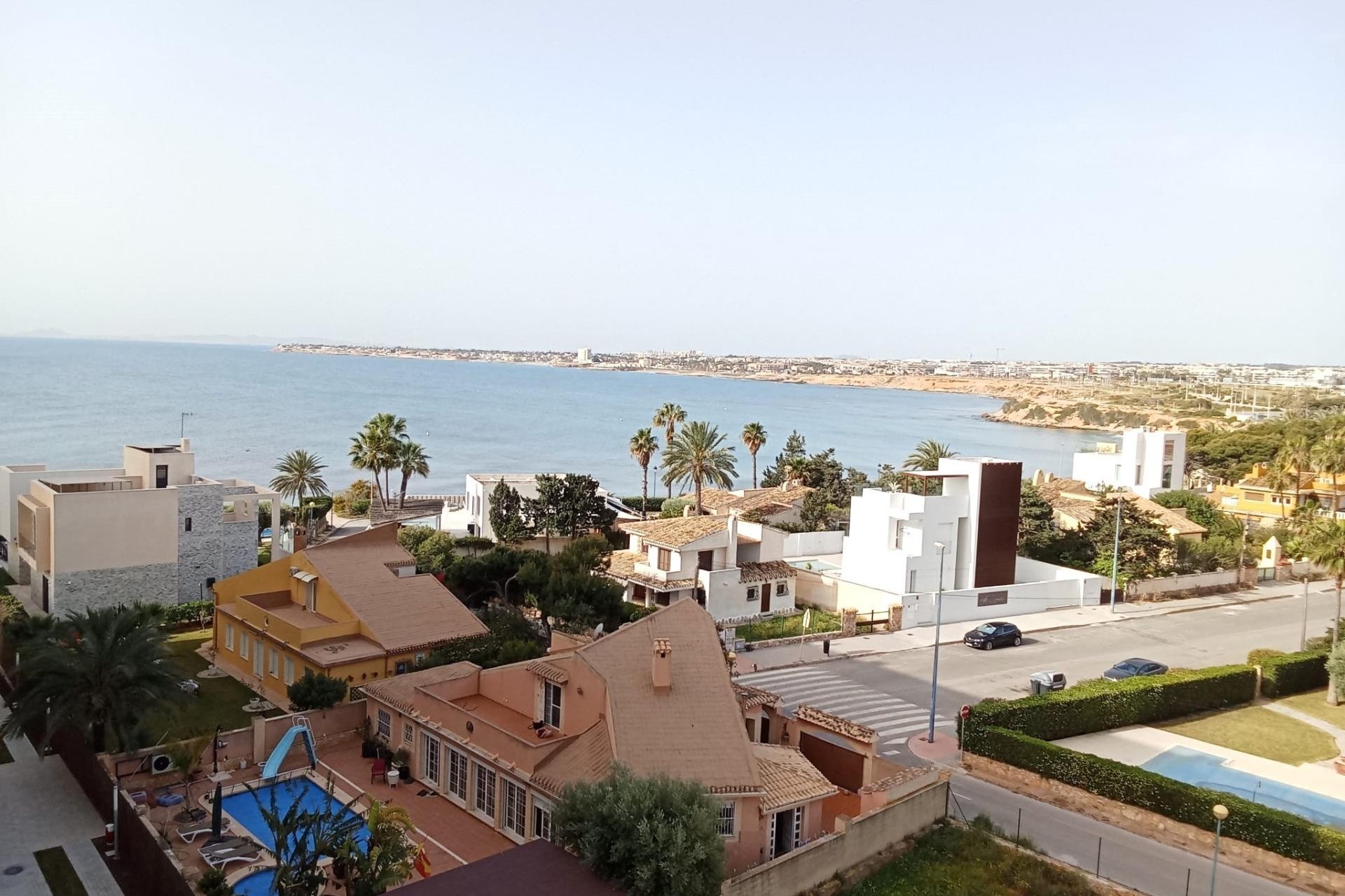 Resale - Wohnung / Apartment -
Torrevieja - Punta Prima