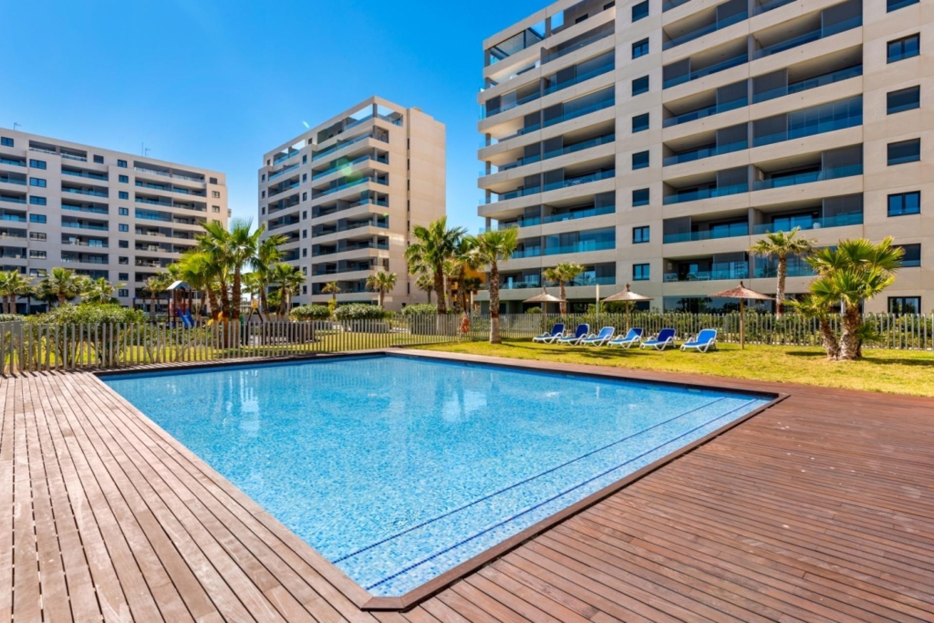 Resale - Wohnung / Apartment -
Torrevieja - Punta Prima