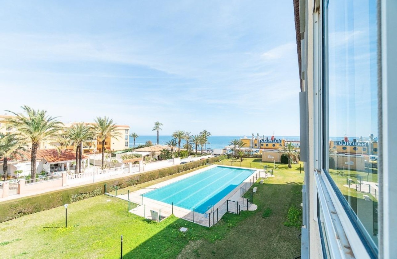 Resale - Wohnung / Apartment -
Torrevieja - Rocio del mar