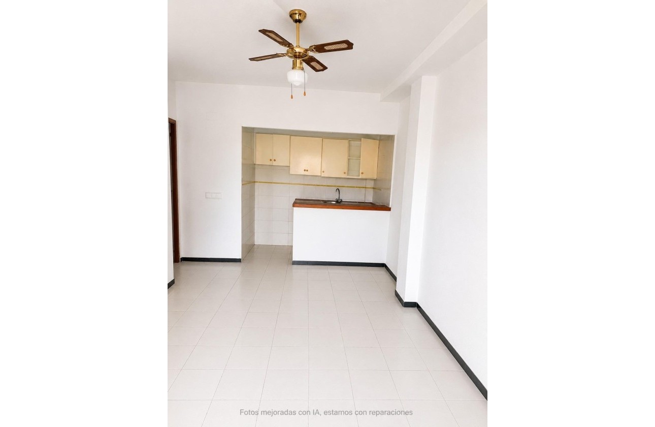 Resale - Wohnung / Apartment -
Torrevieja - San luis