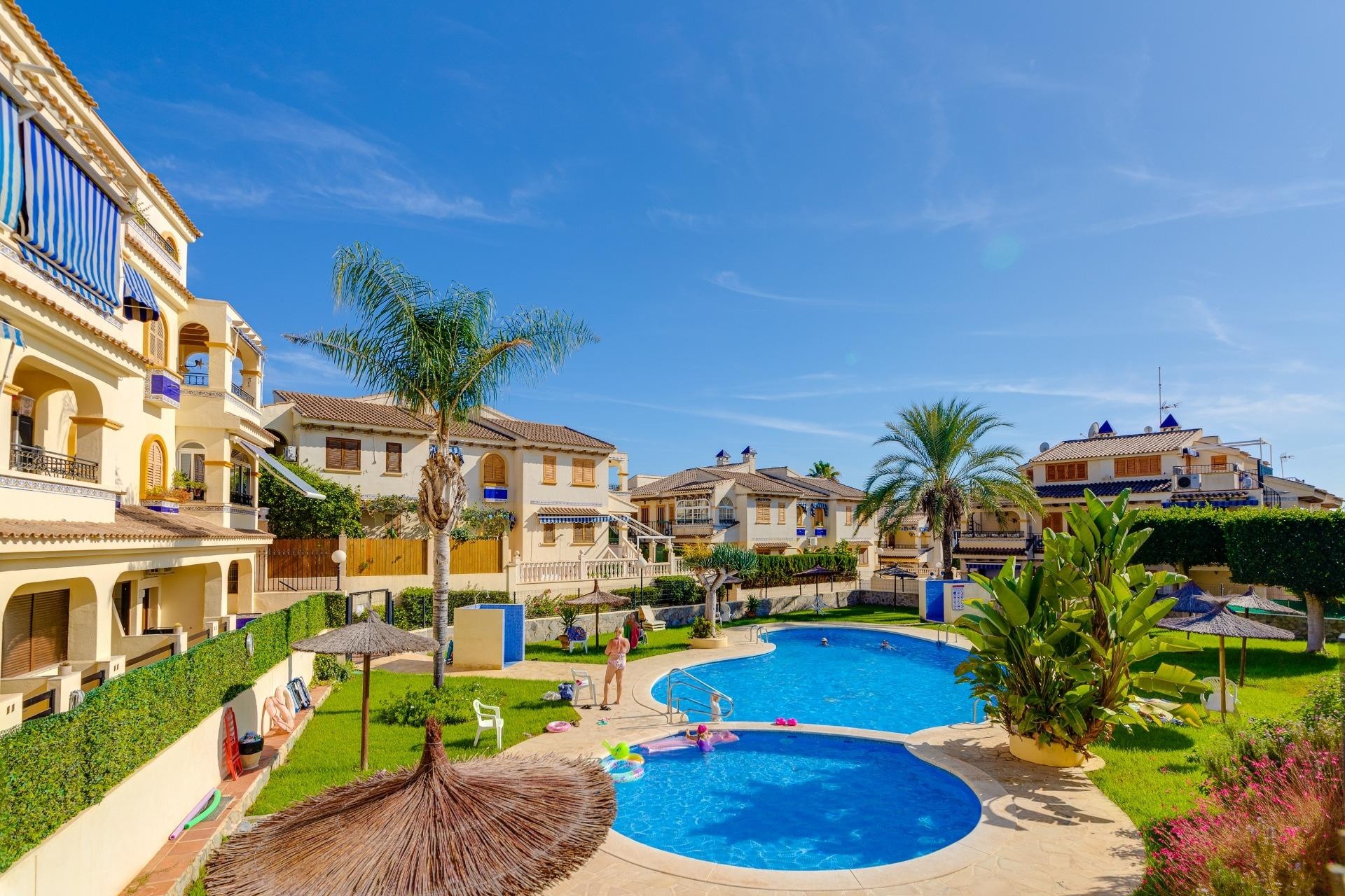 Resale - Wohnung / Apartment -
Torrevieja - Torre la mata