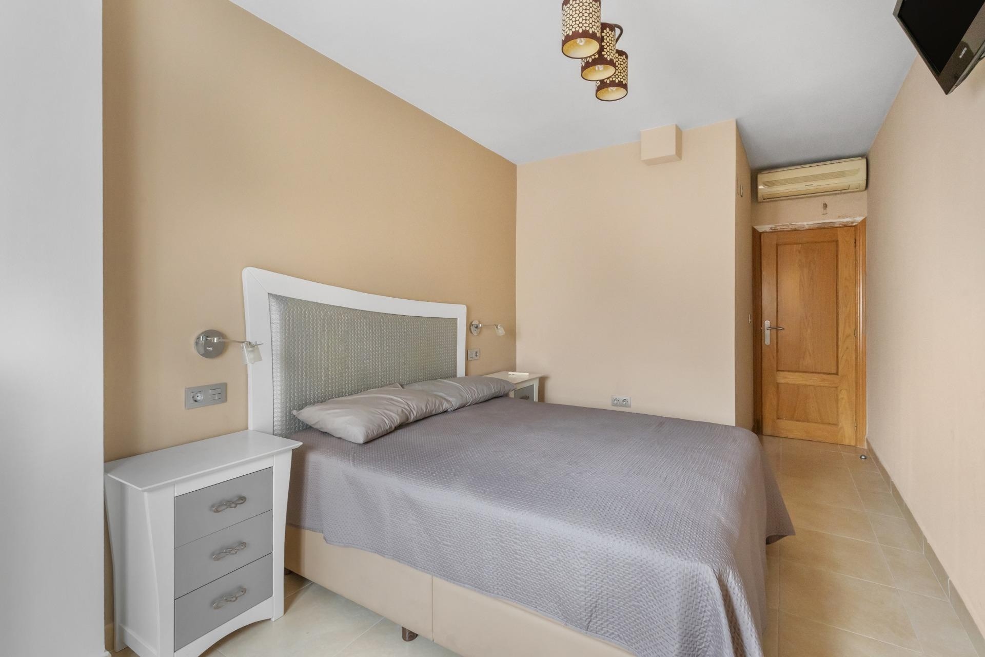 Resale - Wohnung / Apartment -
Torrevieja - torrevieja