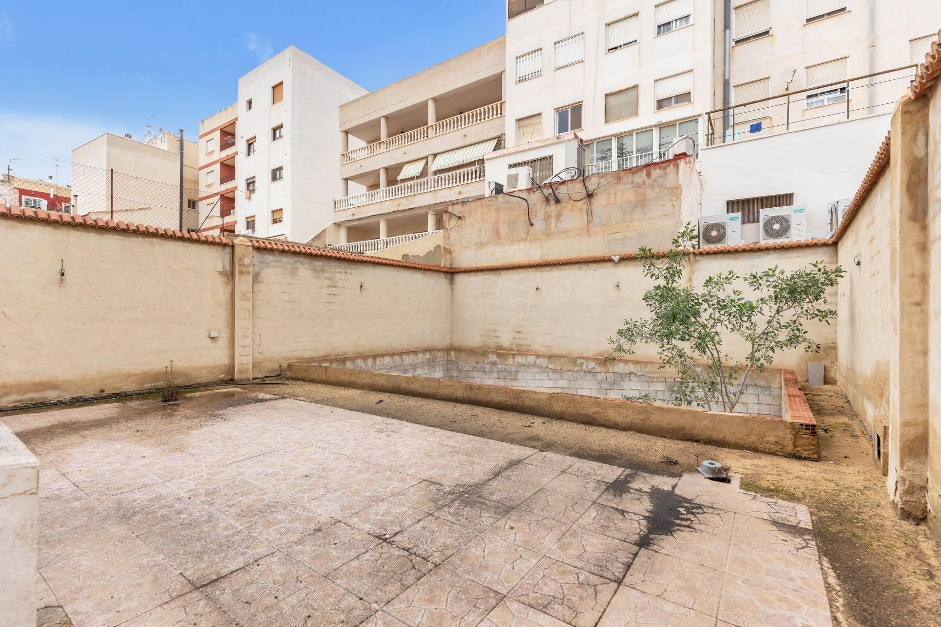 Resale - Wohnung / Apartment -
Torrevieja - torrevieja