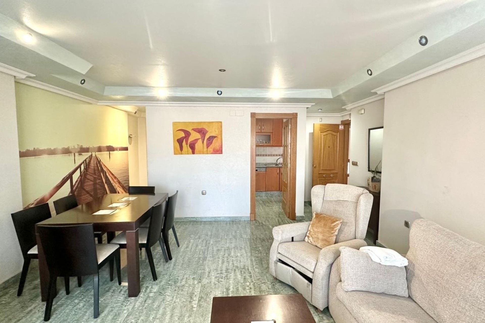 Resale - Wohnung / Apartment -
Torrevieja