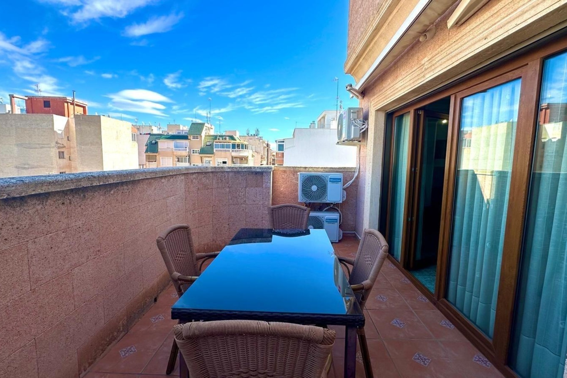 Resale - Wohnung / Apartment -
Torrevieja