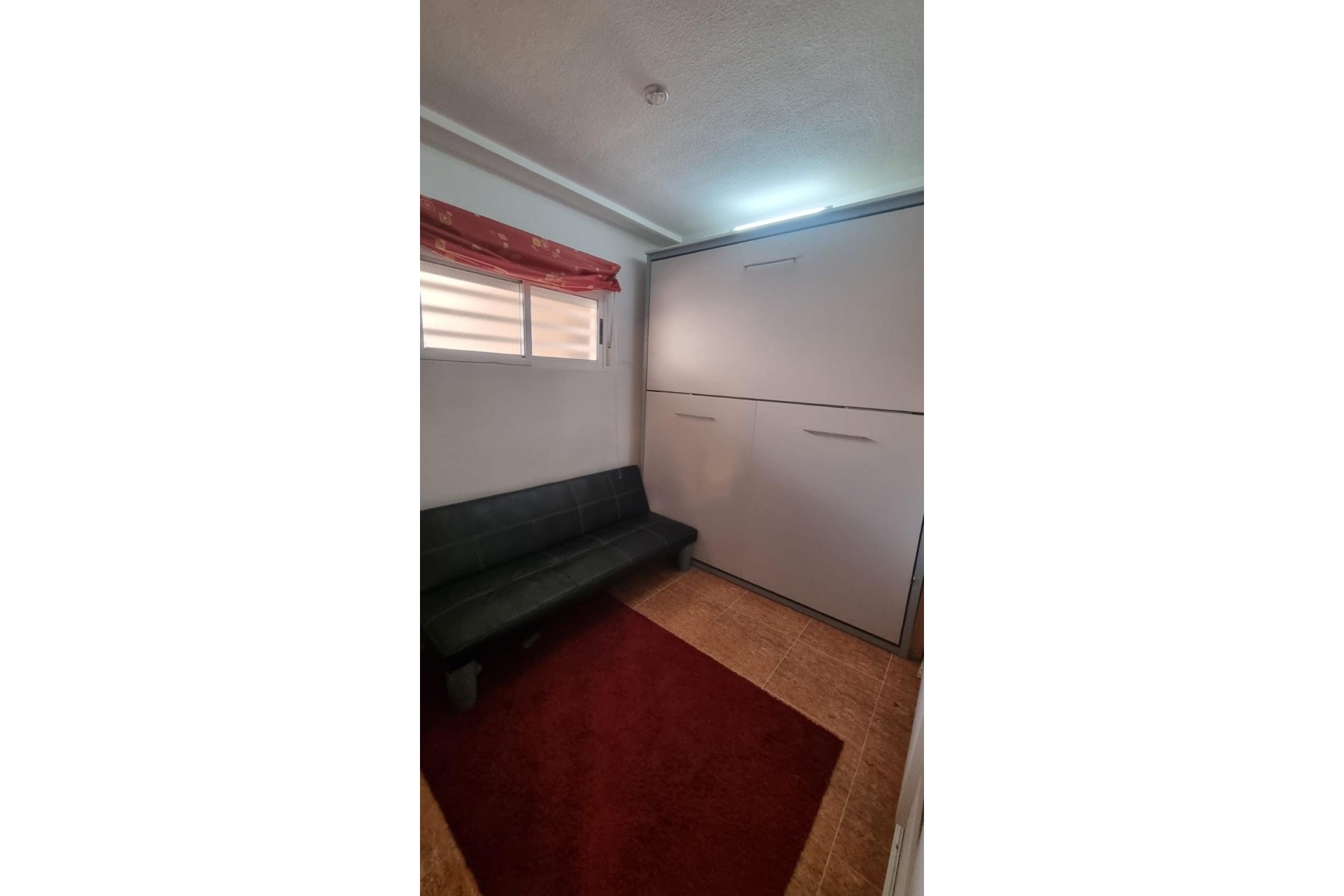Resale - Wohnung / Apartment -
Torrevieja