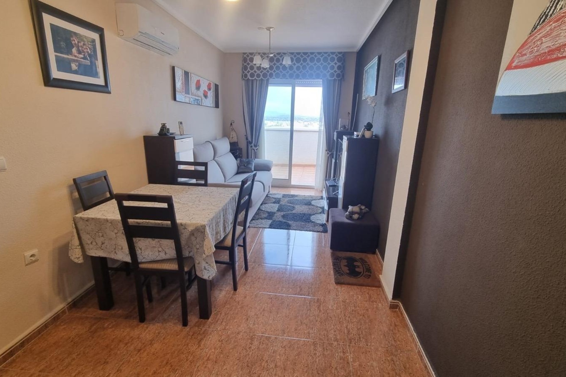 Resale - Wohnung / Apartment -
Torrevieja