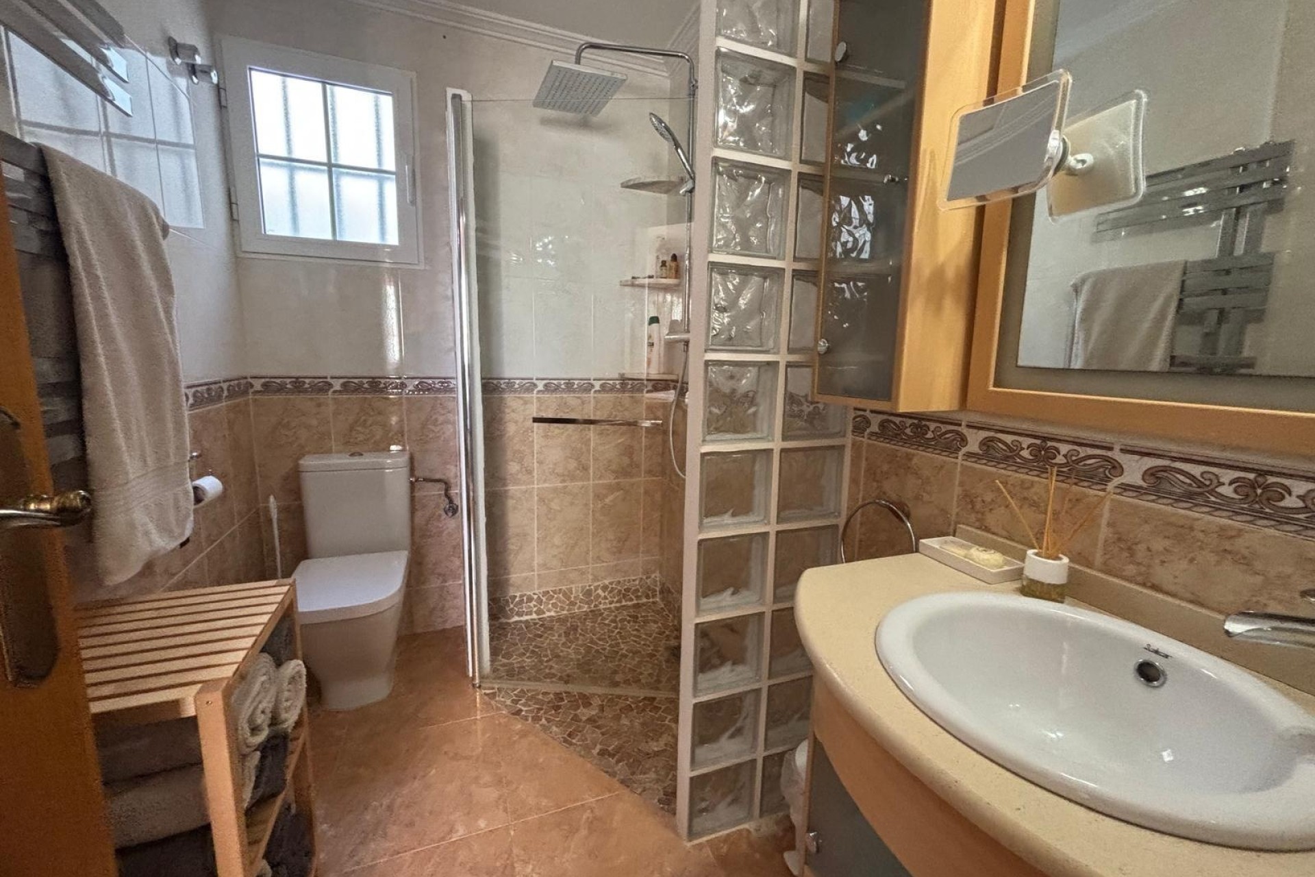 Resale - Wohnung / Apartment -
Torrevieja