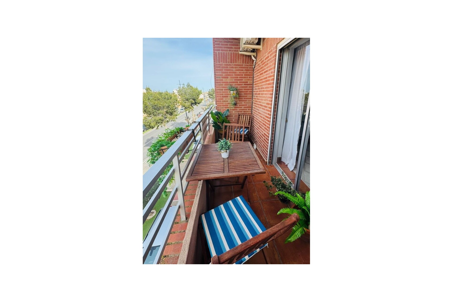 Resale - Wohnung / Appartement -
Algorfa