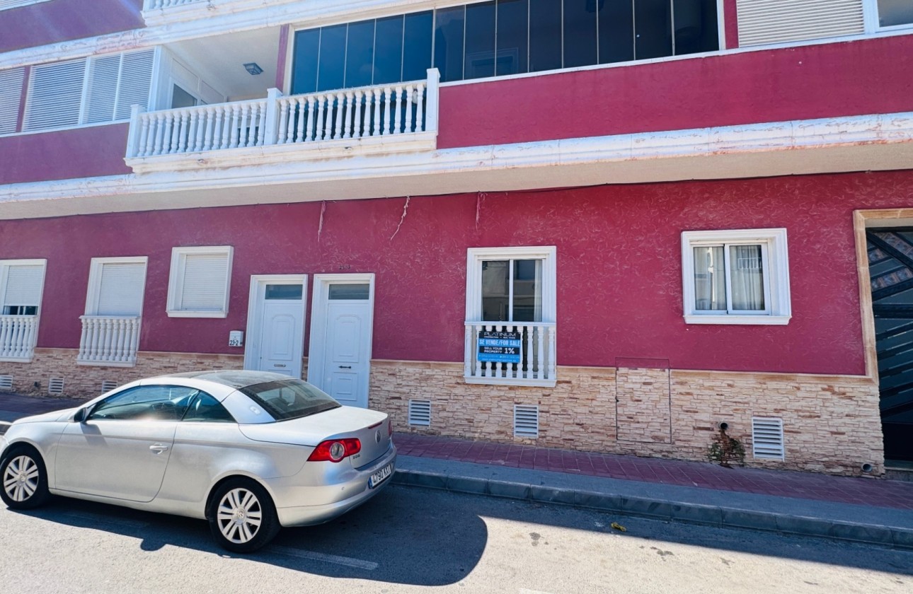 Resale - Wohnung / Appartement -
Algorfa