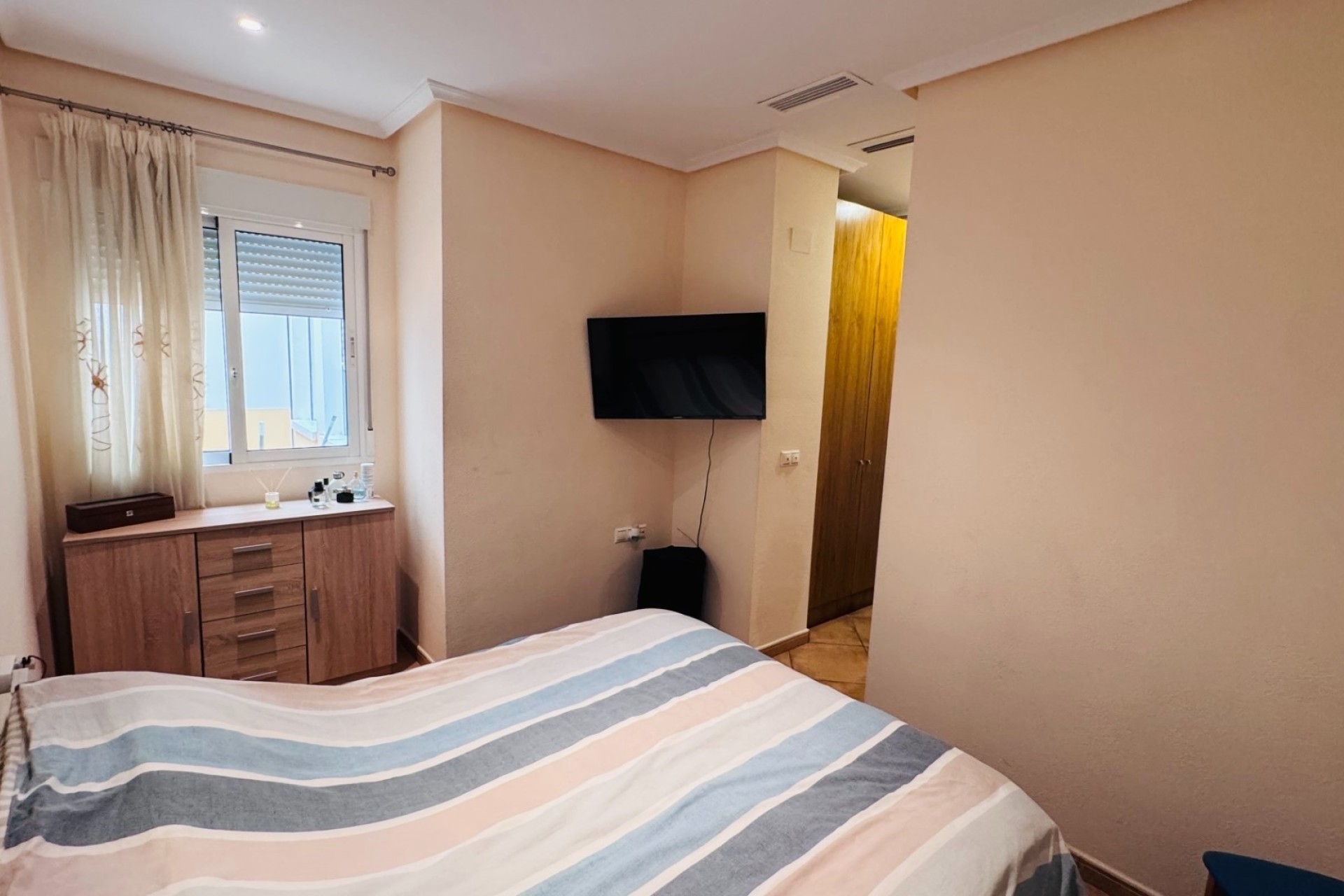 Resale - Wohnung / Appartement -
Algorfa