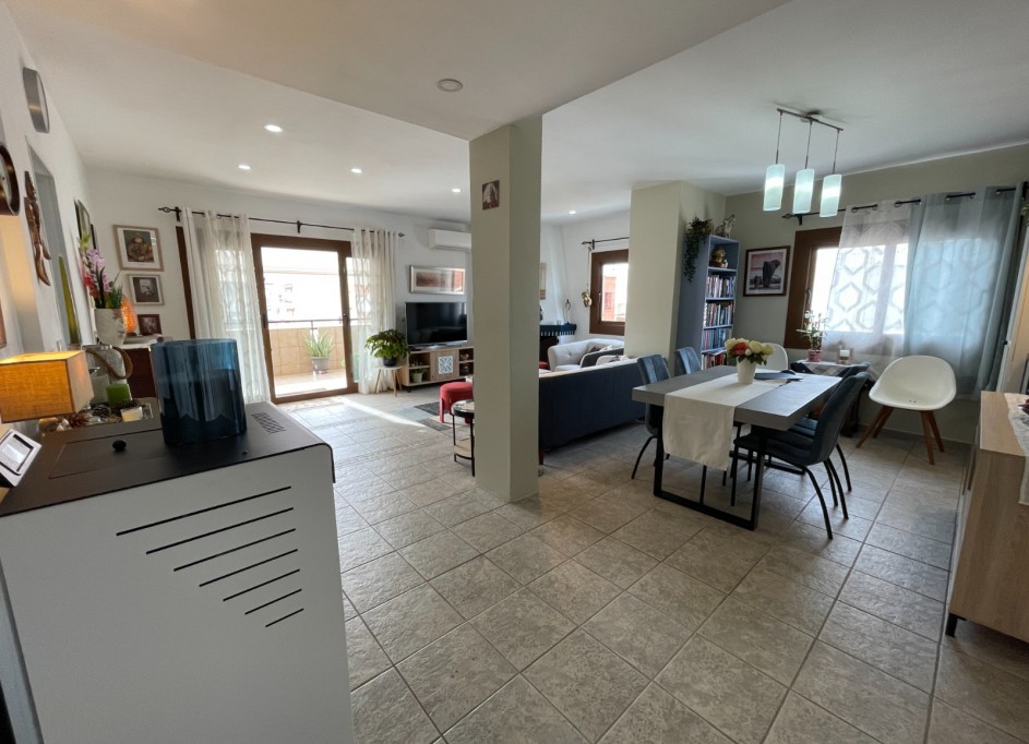 Resale - Wohnung Appartement -
Almoradí - centro