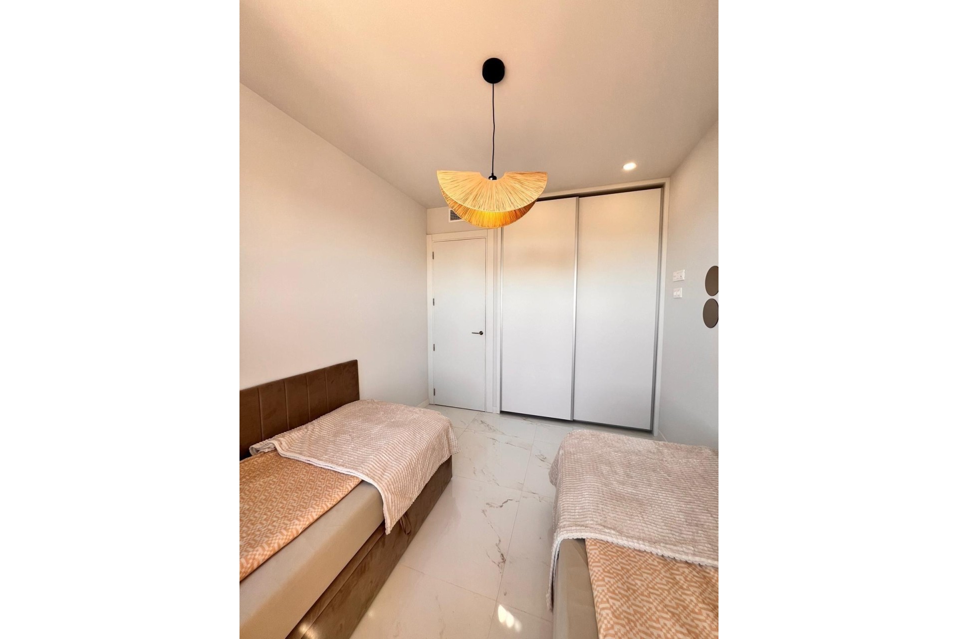 Resale - Wohnung / Appartement -
Benidorm - Poniente