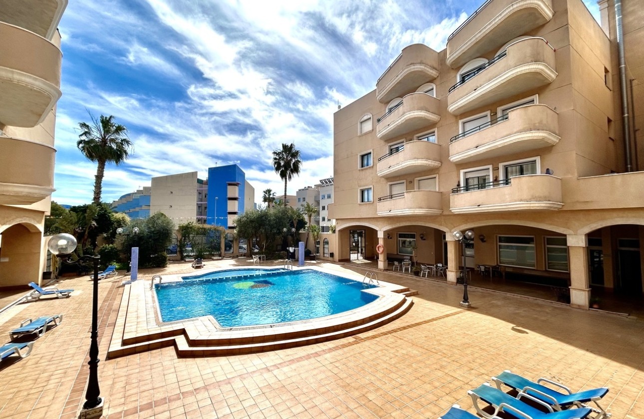 Resale - Wohnung / Appartement -
Cabo Roig - Costa Blanca
