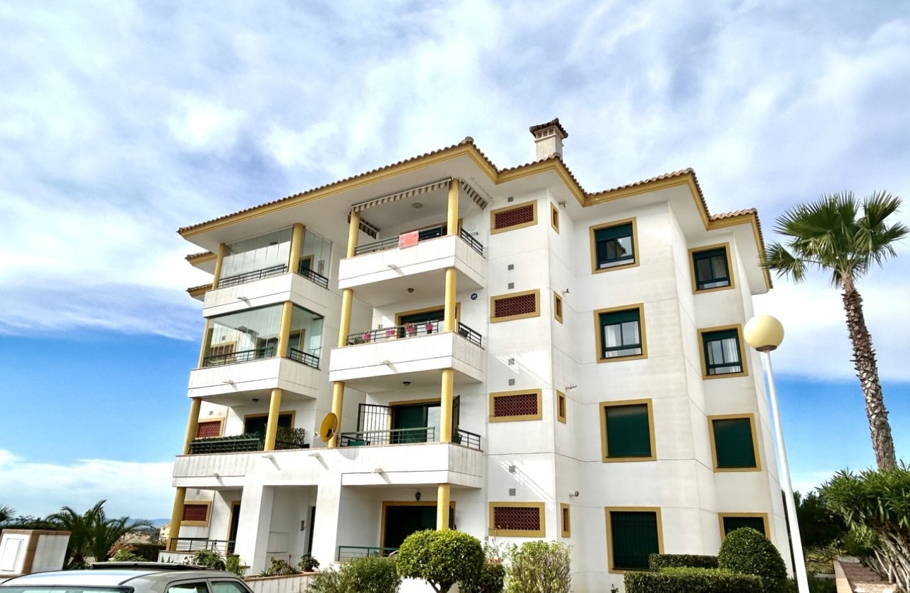 Resale - Wohnung / Appartement -
Campoamor - Costa Blanca