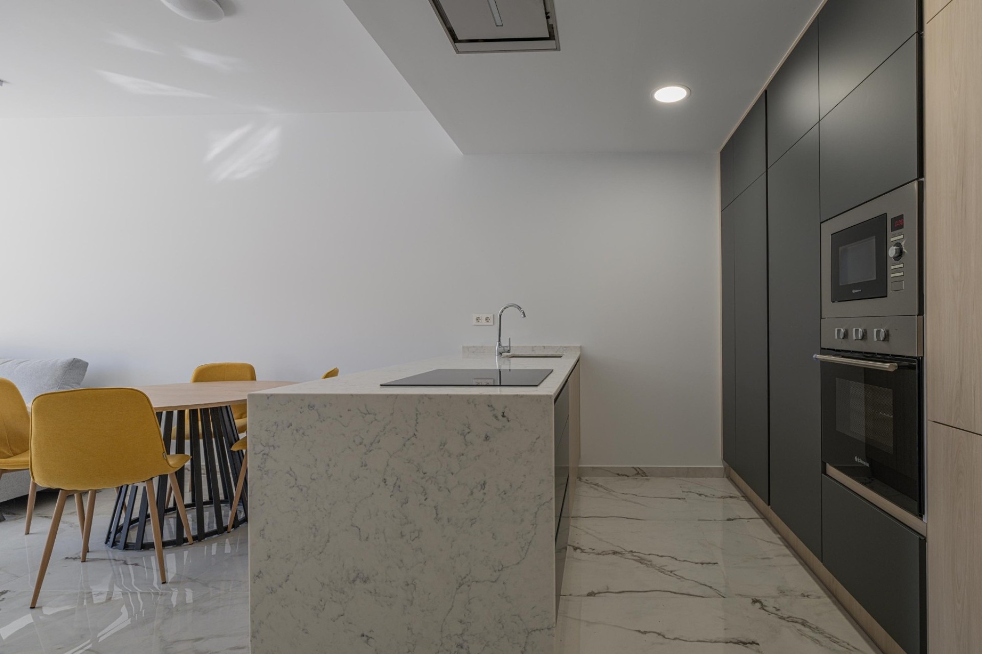 Resale - Wohnung / Appartement -
Costa Blanca - Orihuela Costa