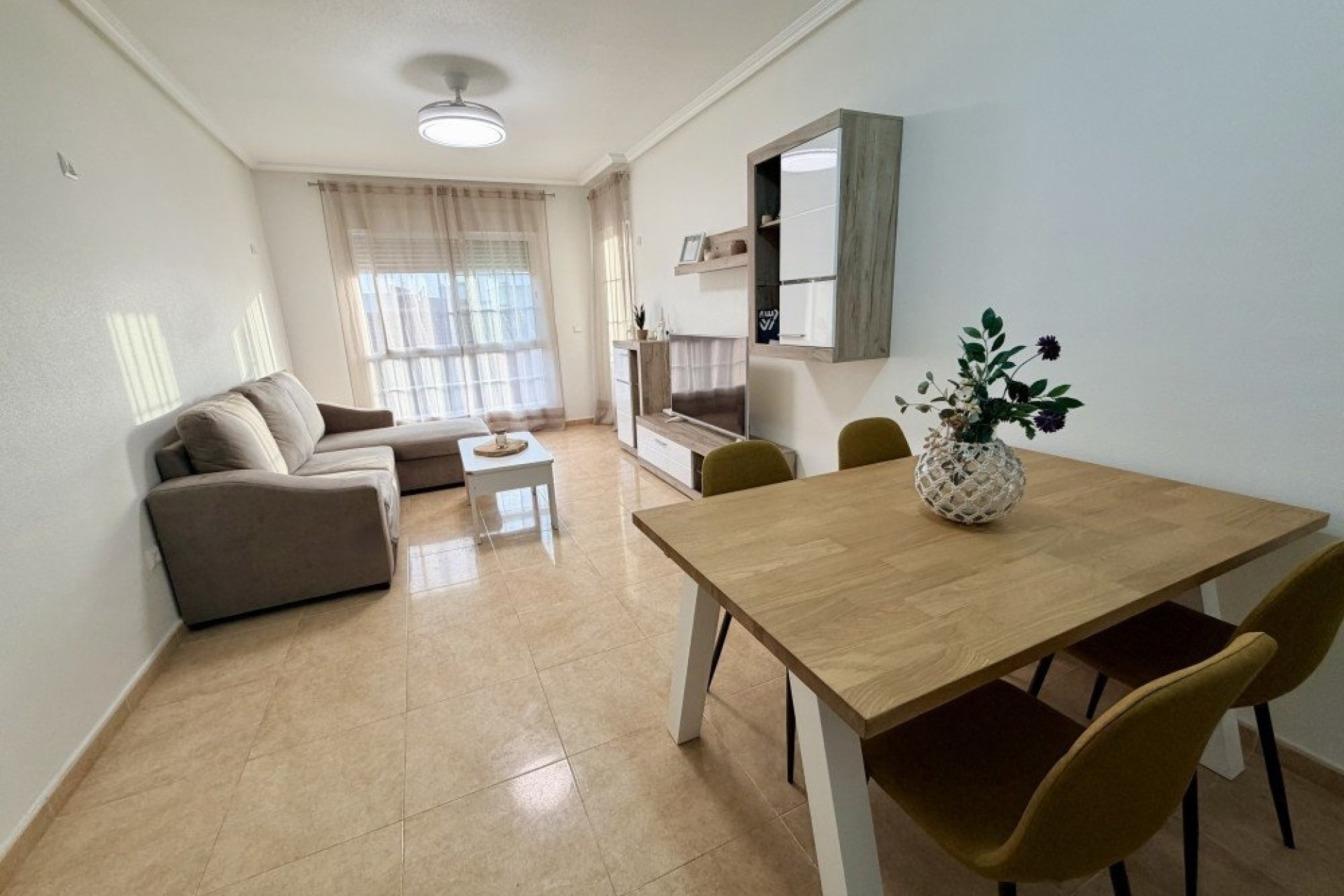 Resale - Wohnung / Appartement -
Dolores - Costa Blanca