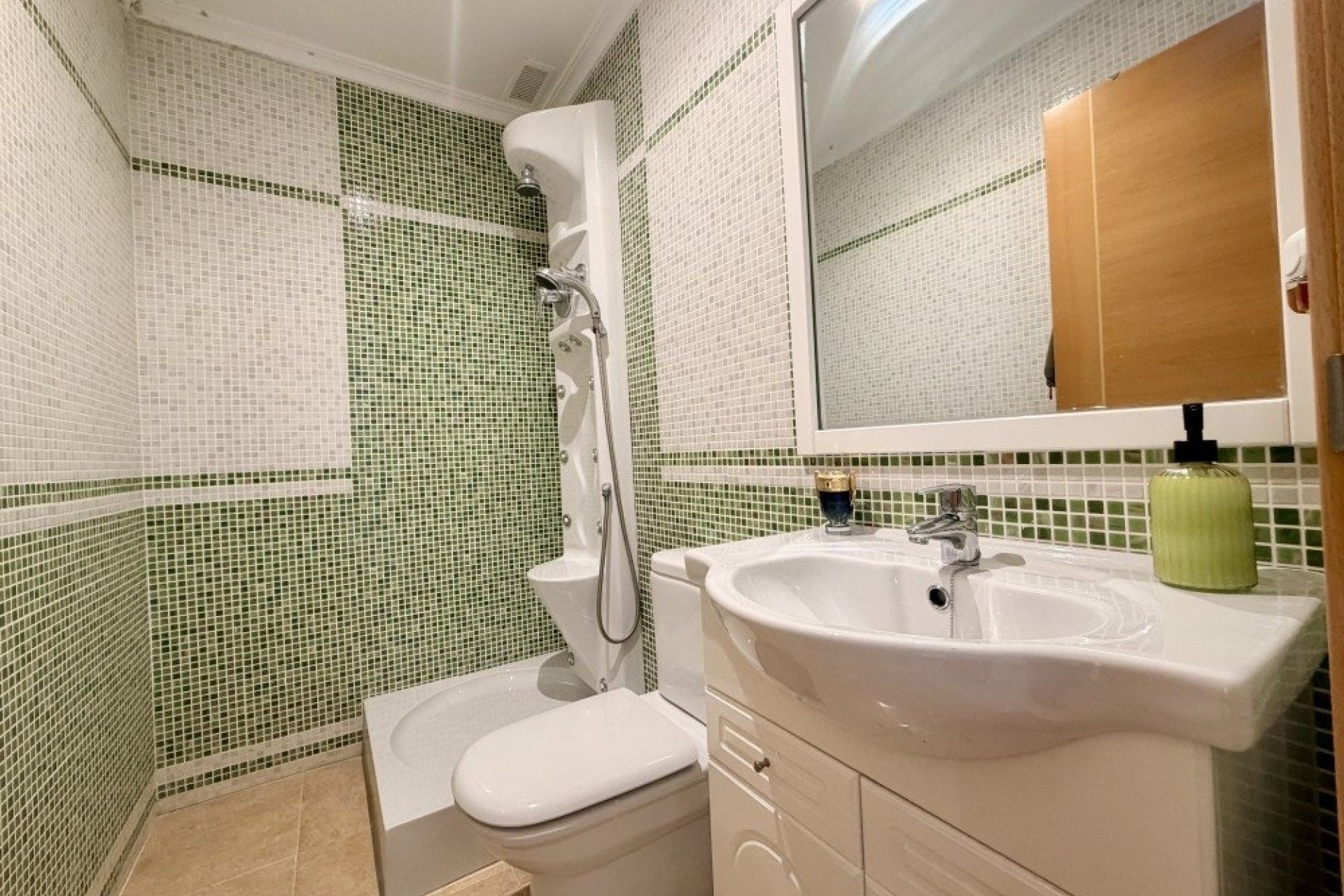 Resale - Wohnung / Appartement -
Dolores - Costa Blanca