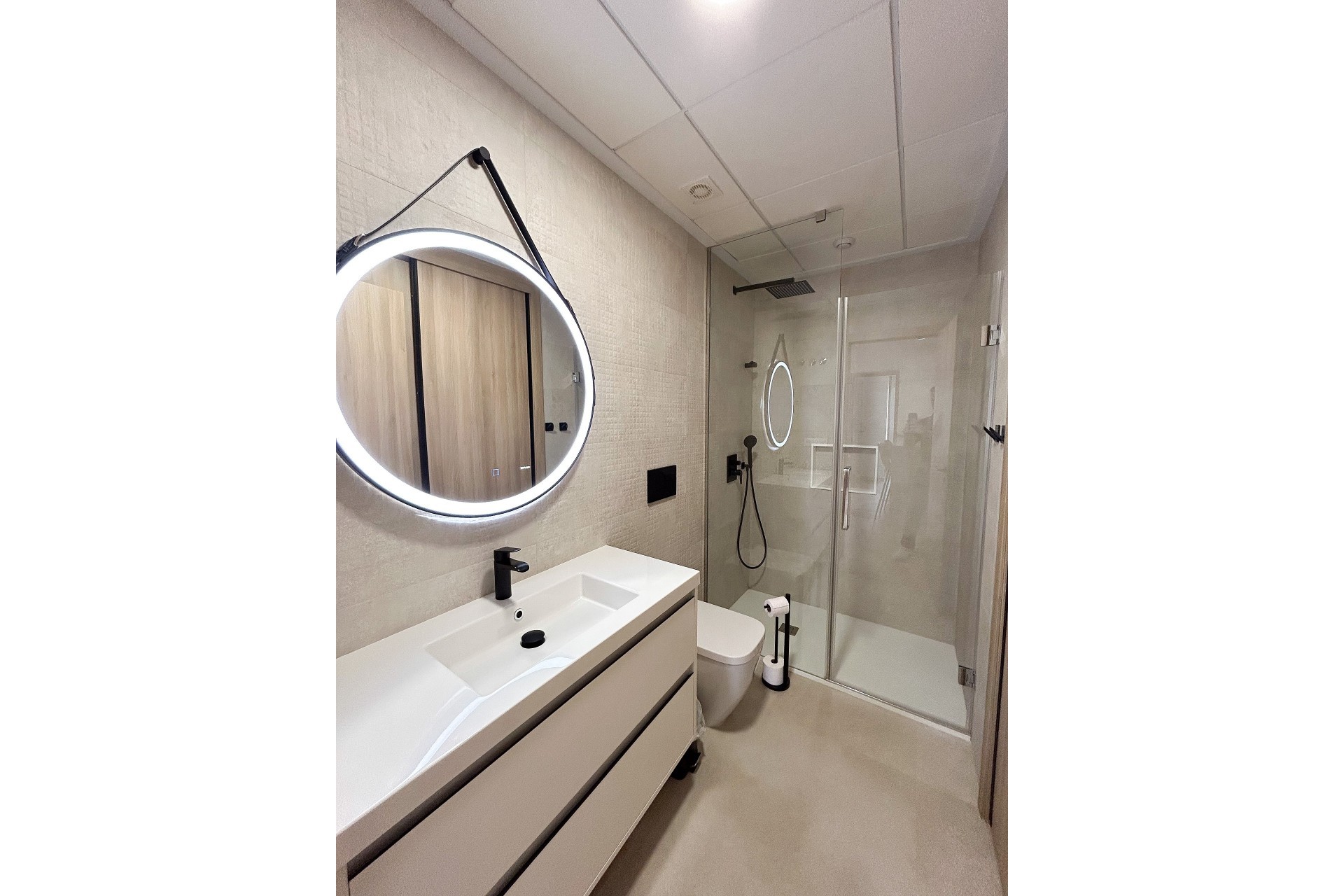 Resale - Wohnung / Appartement -
El Raso - Costa Blanca