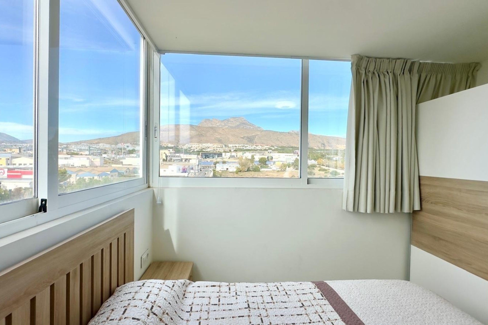 Resale - Wohnung / Appartement -
Finestrat