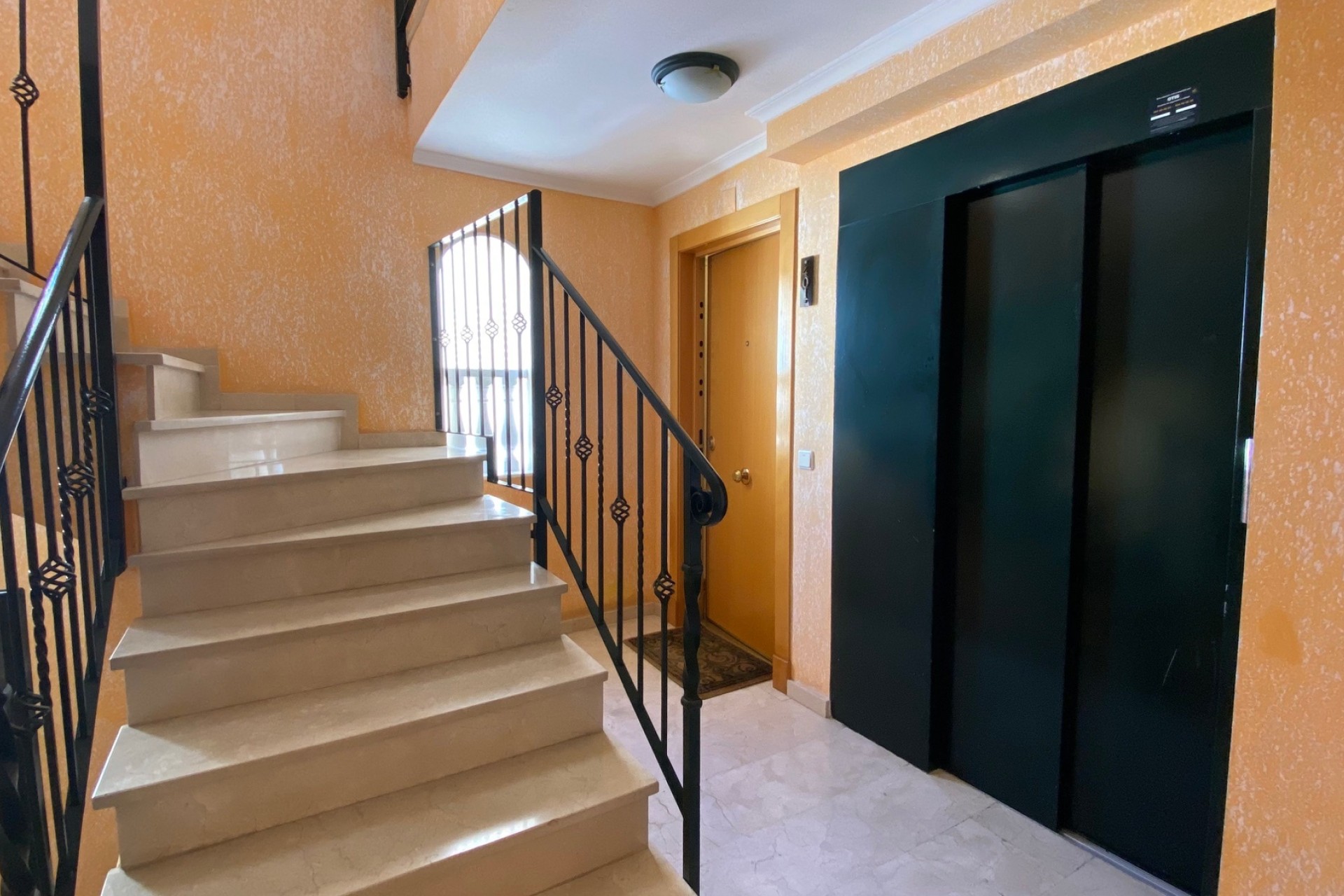 Resale - Wohnung / Appartement -
Guardamar del Segura - El Eden