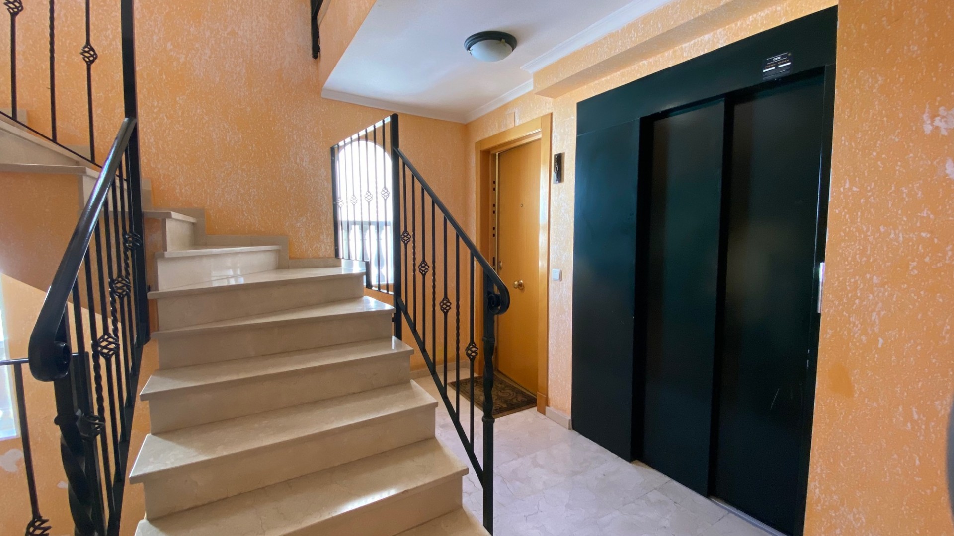 Resale - Wohnung Appartement -
Guardamar del Segura - El Eden