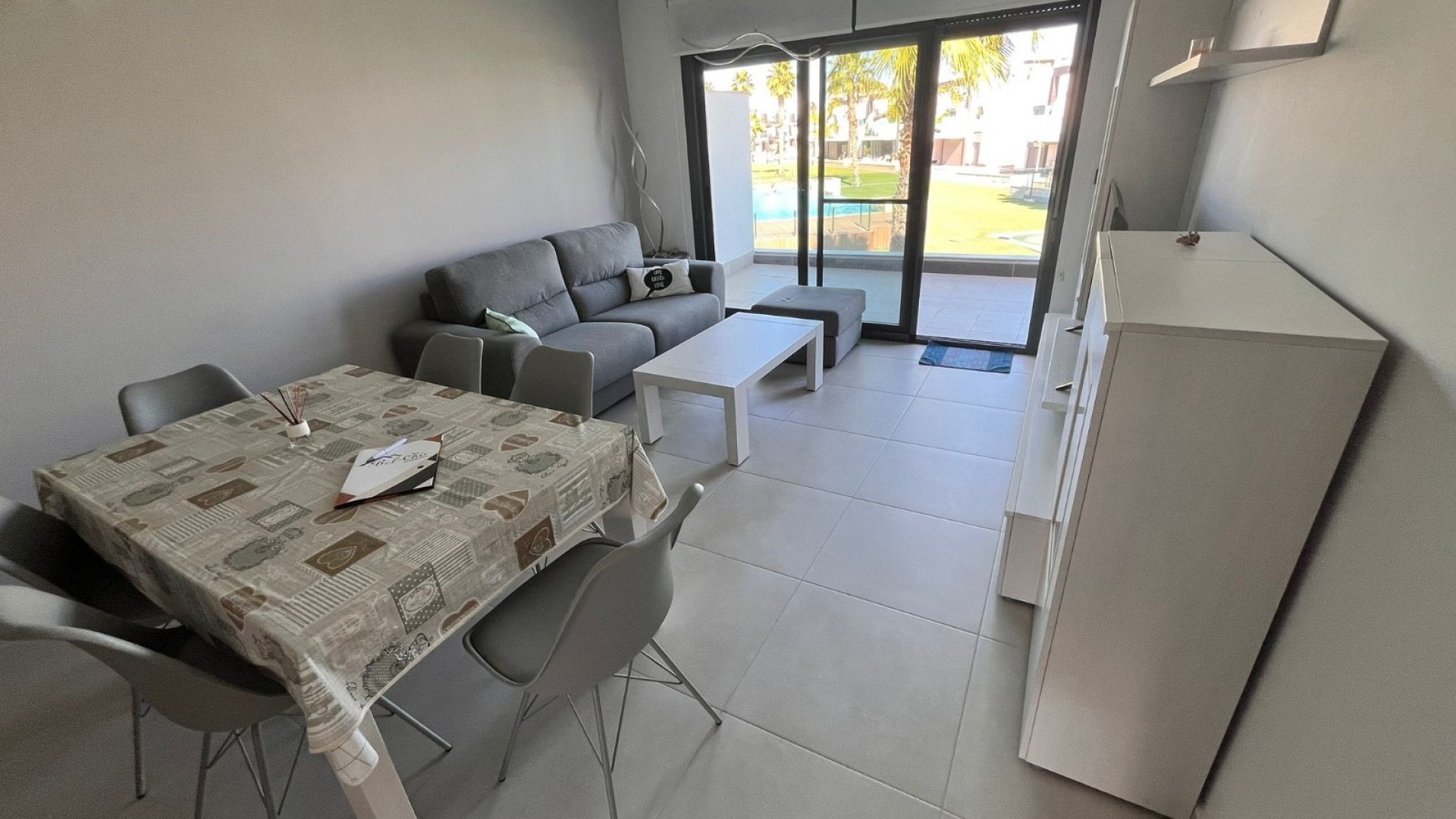 Resale - Wohnung Appartement -
Guardamar del Segura - El Raso