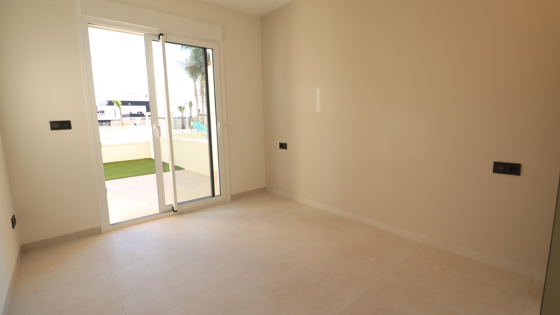 Resale - Wohnung Appartement -
Guardamar del Segura - El Raso