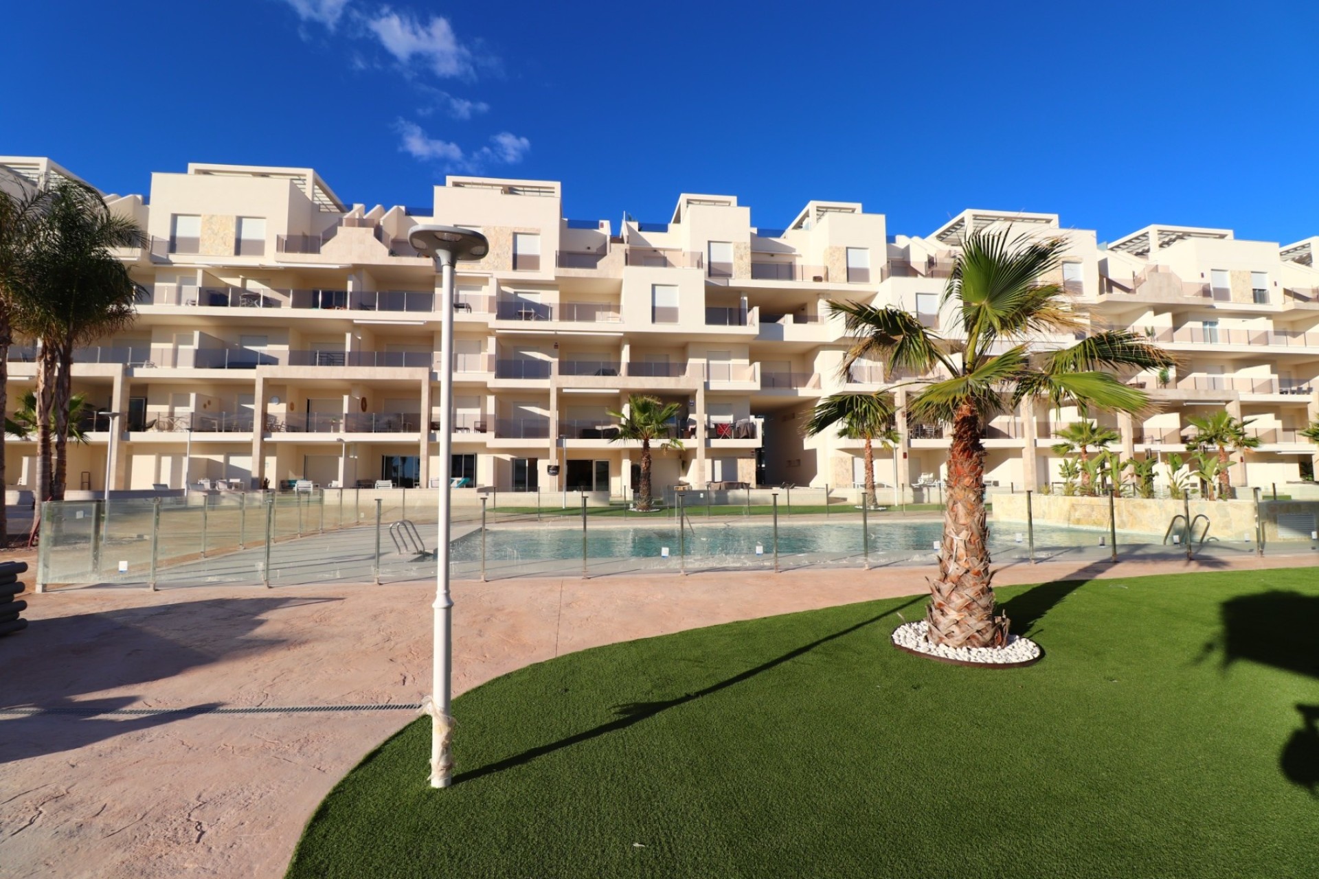 Resale - Wohnung / Appartement -
Guardamar del Segura - El Raso