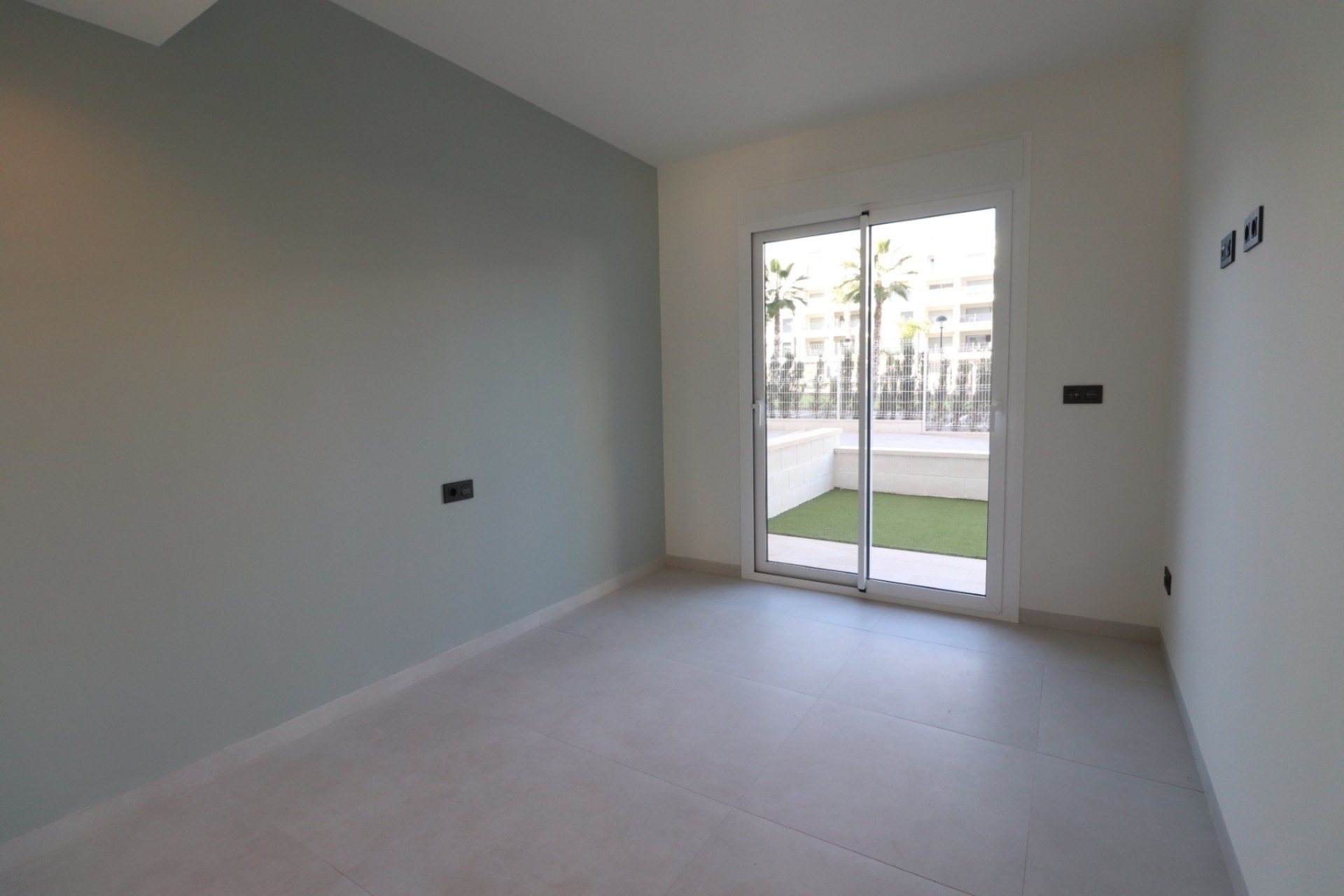 Resale - Wohnung / Appartement -
Guardamar del Segura - El Raso