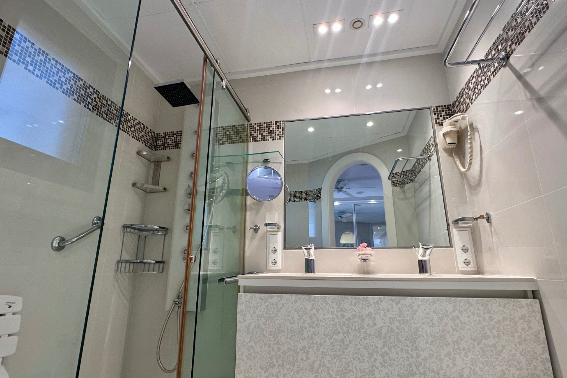 Resale - Wohnung / Appartement -
Guardamar del Segura - Marjal Beach