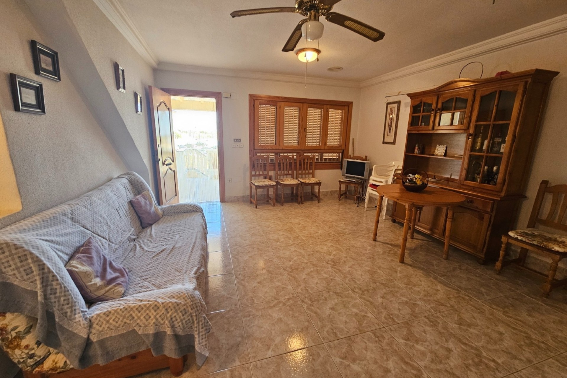 Resale - Wohnung / Appartement -
Guardamar del Segura - Urbanizaciones