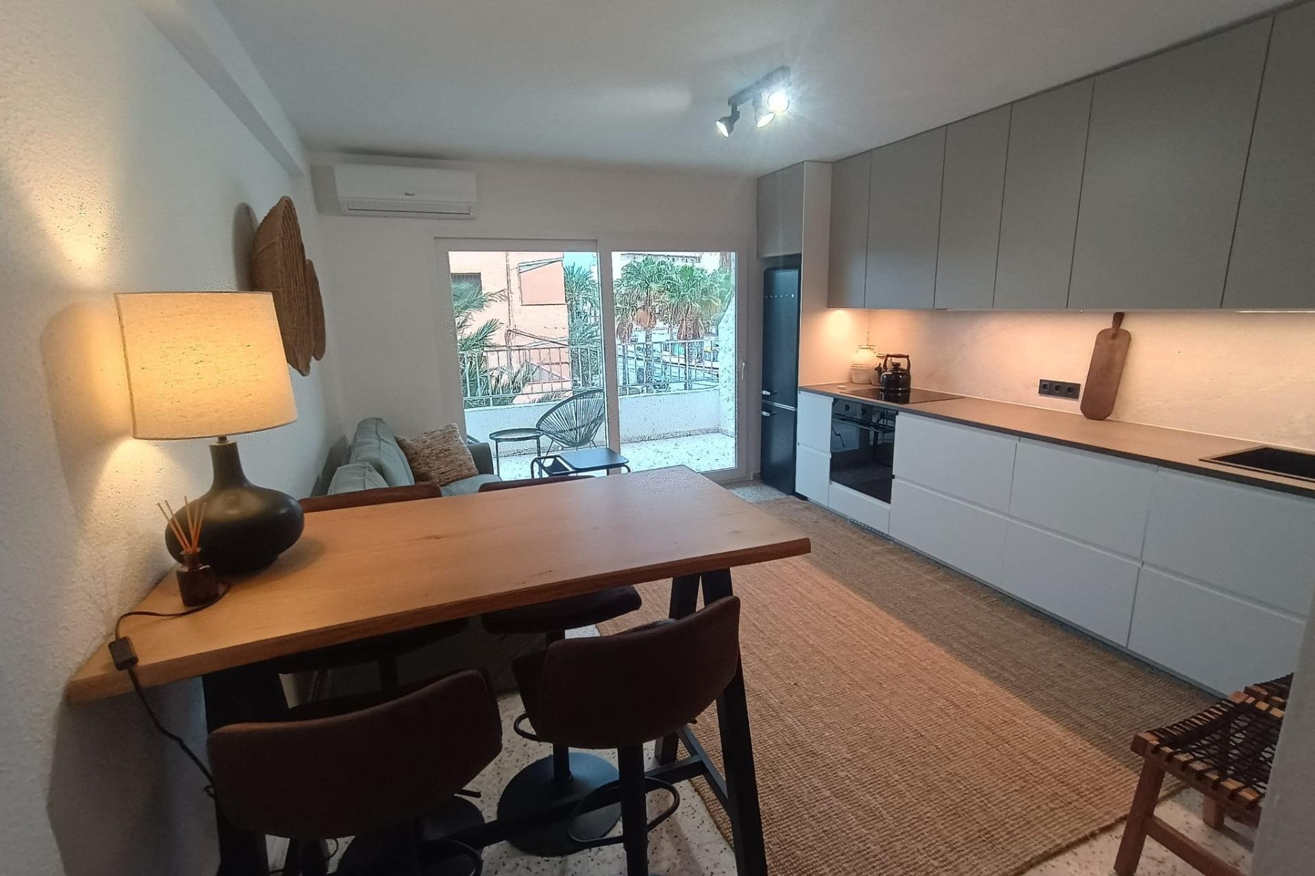 Resale - Wohnung / Appartement -
Guardamar del Segura - Urbanizaciones