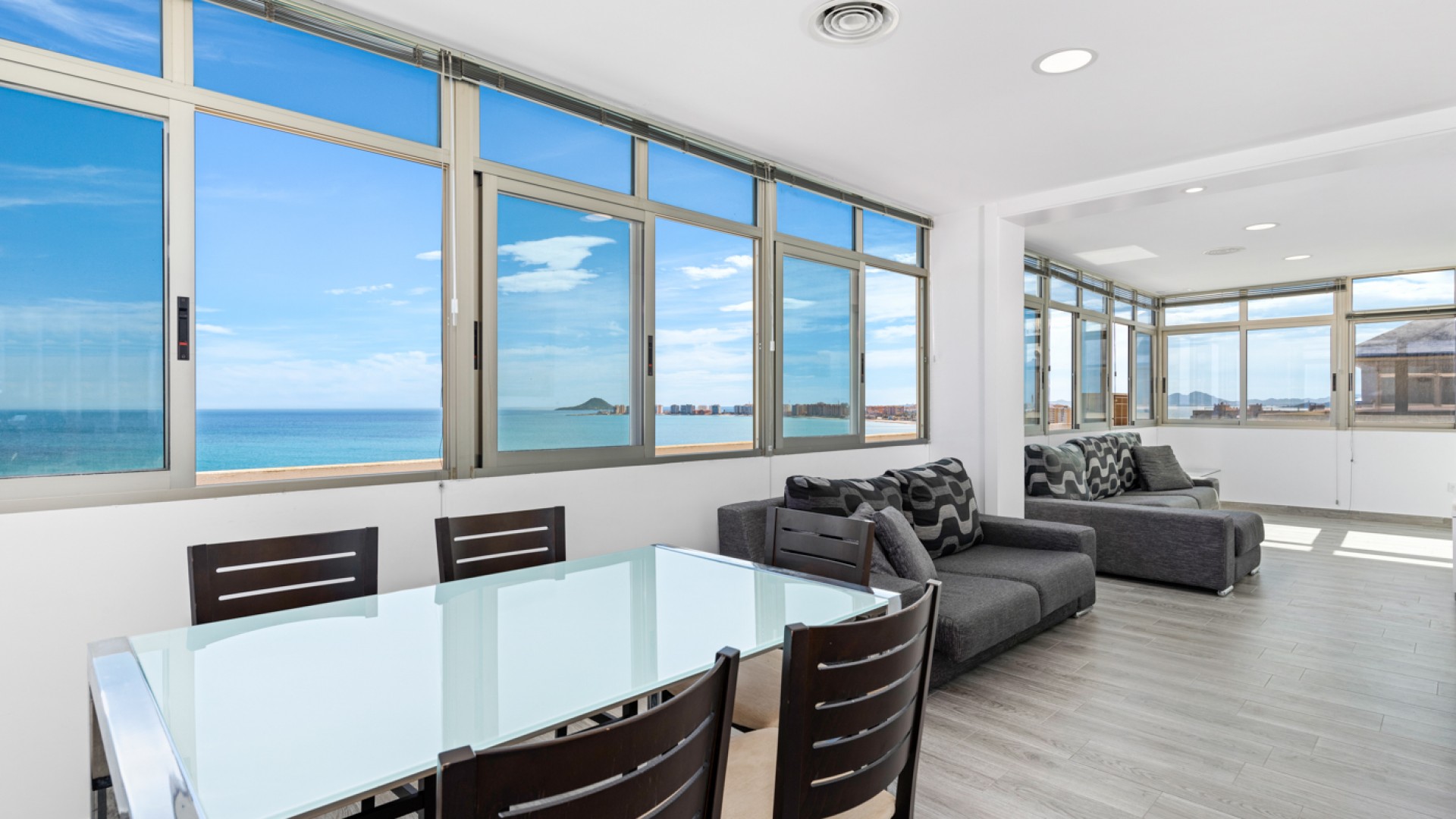 Resale - Wohnung Appartement -
La Manga del Mar Menor - La Manga