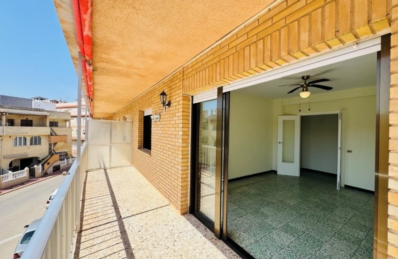 Resale - Wohnung / Appartement -
La Mata - Costa Blanca