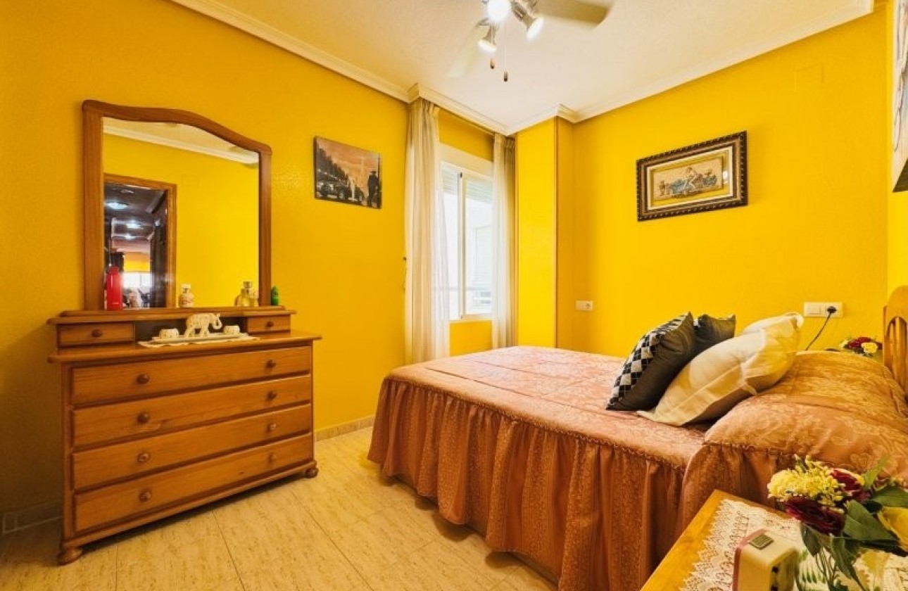 Resale - Wohnung / Appartement -
La Mata - Costa Blanca