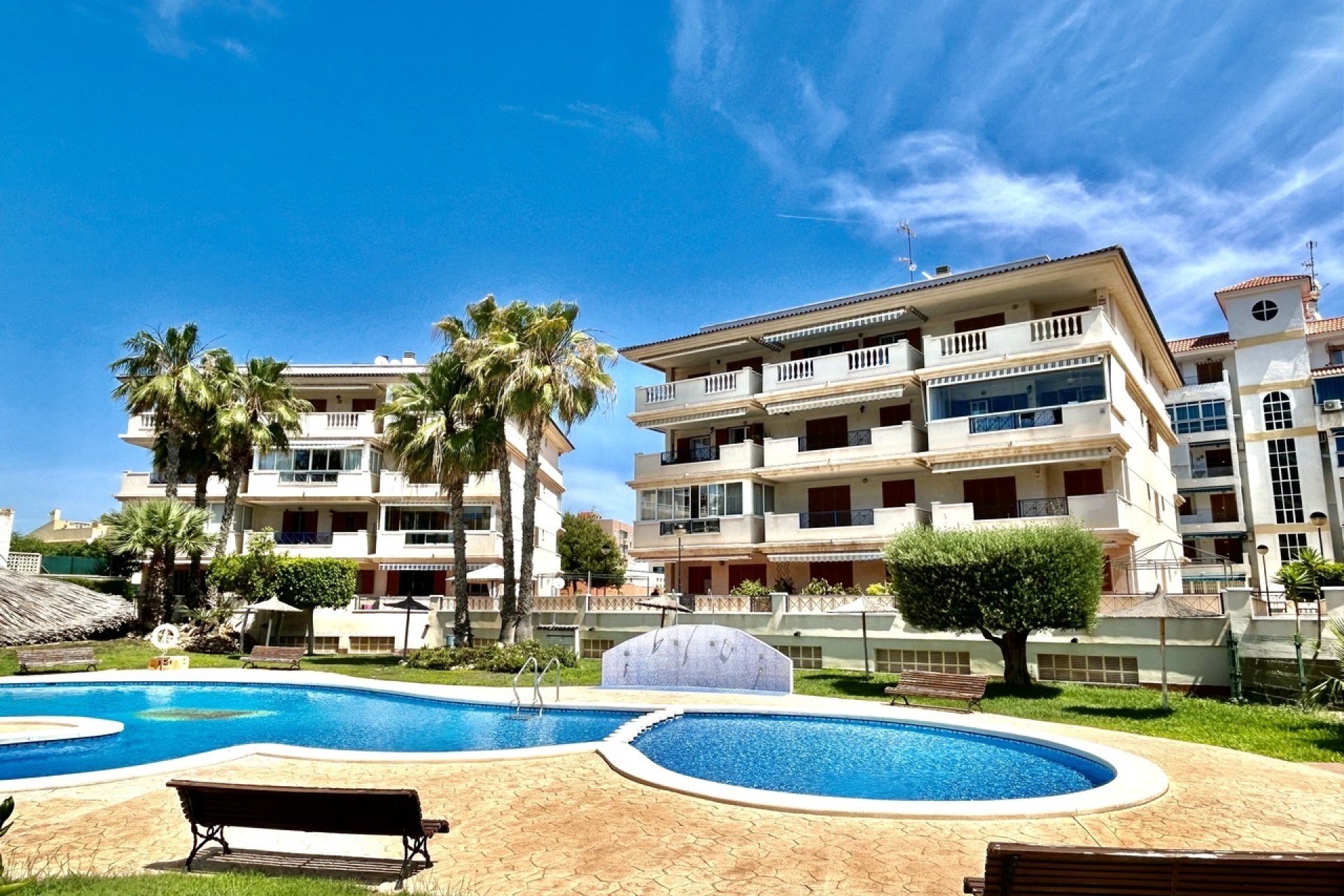 Resale - Wohnung / Appartement -
La Mata - Costa Blanca